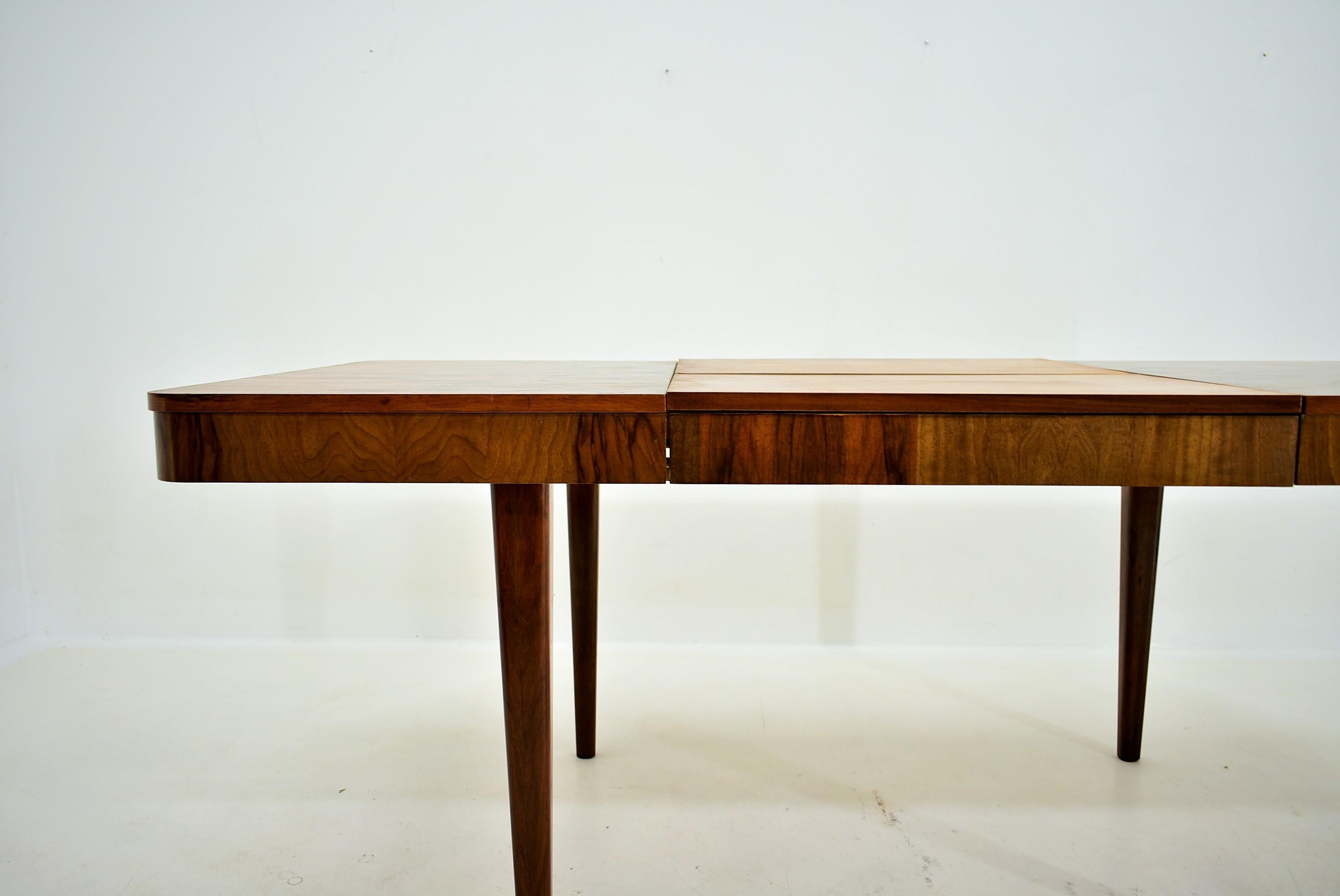 Jindřich Halabala Extendable Dining Table for Up Zavody, 1950s 12