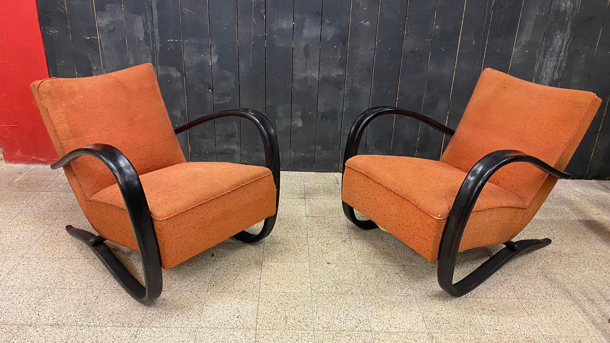 Jindrich Halabala H-269 Armchairs
the wood has a very nice patina, the fabric needs to be redone