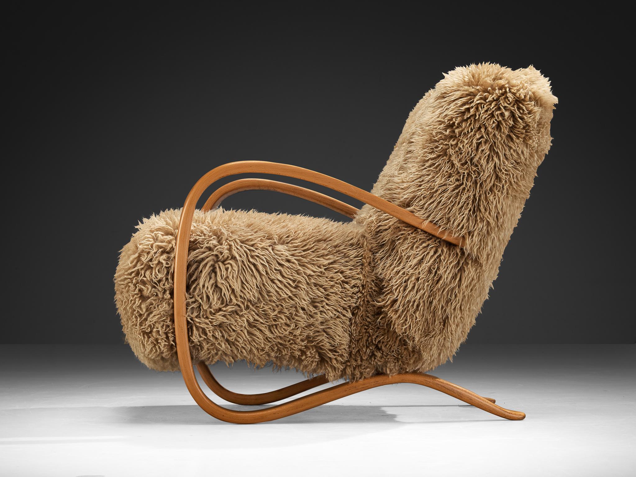 Jindrich Halabala Lounge Chair in Beige Sheepskin In Good Condition For Sale In Waalwijk, NL
