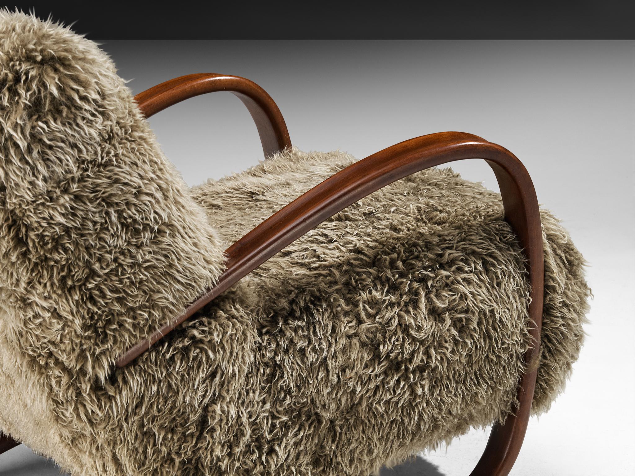Jindřich Halabala Loungesessel aus grauer Lambswool (Art déco) im Angebot