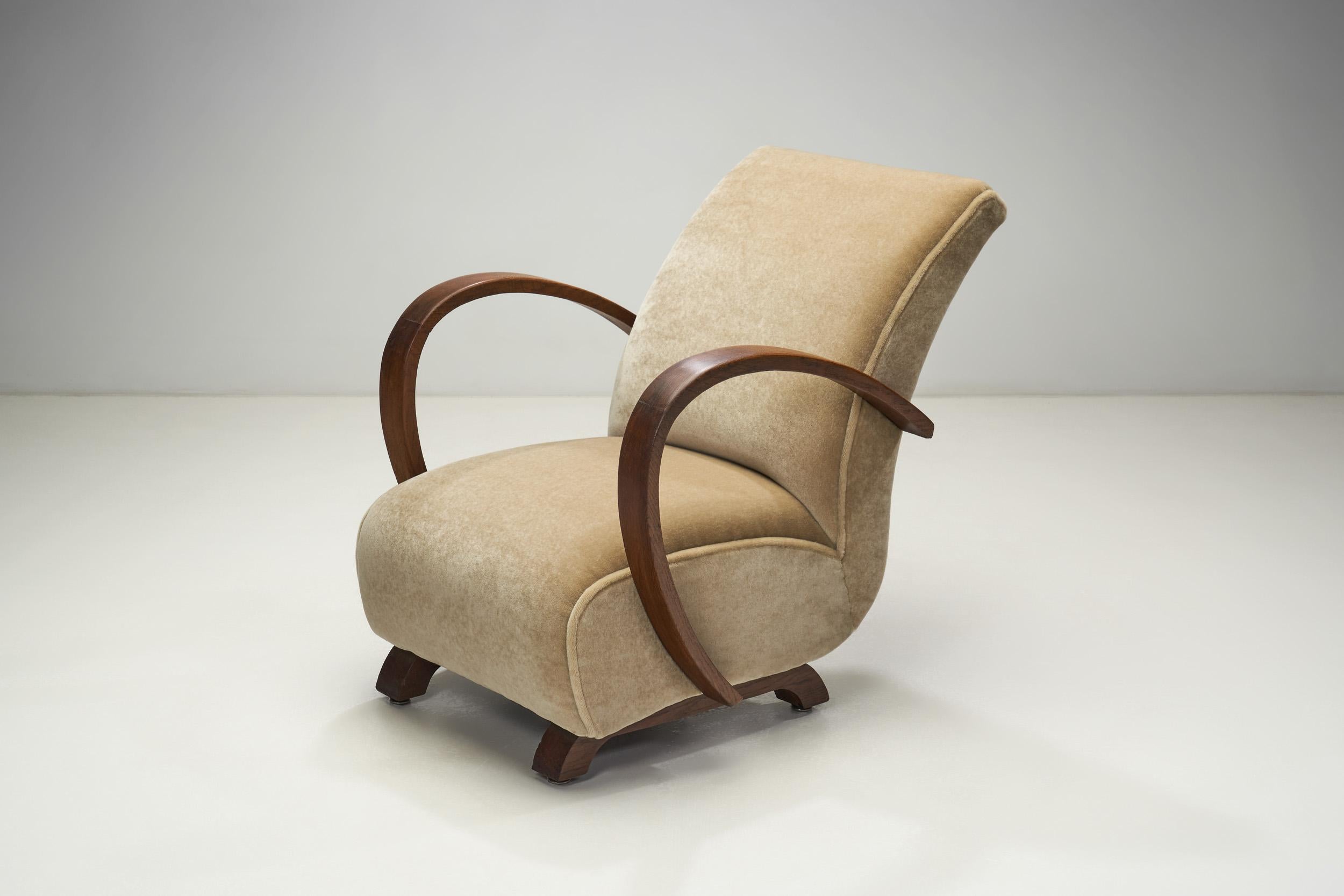 Jindřich Halabala Lounge Chairs for UP Závody, Czechoslovakia 1930s For Sale 2