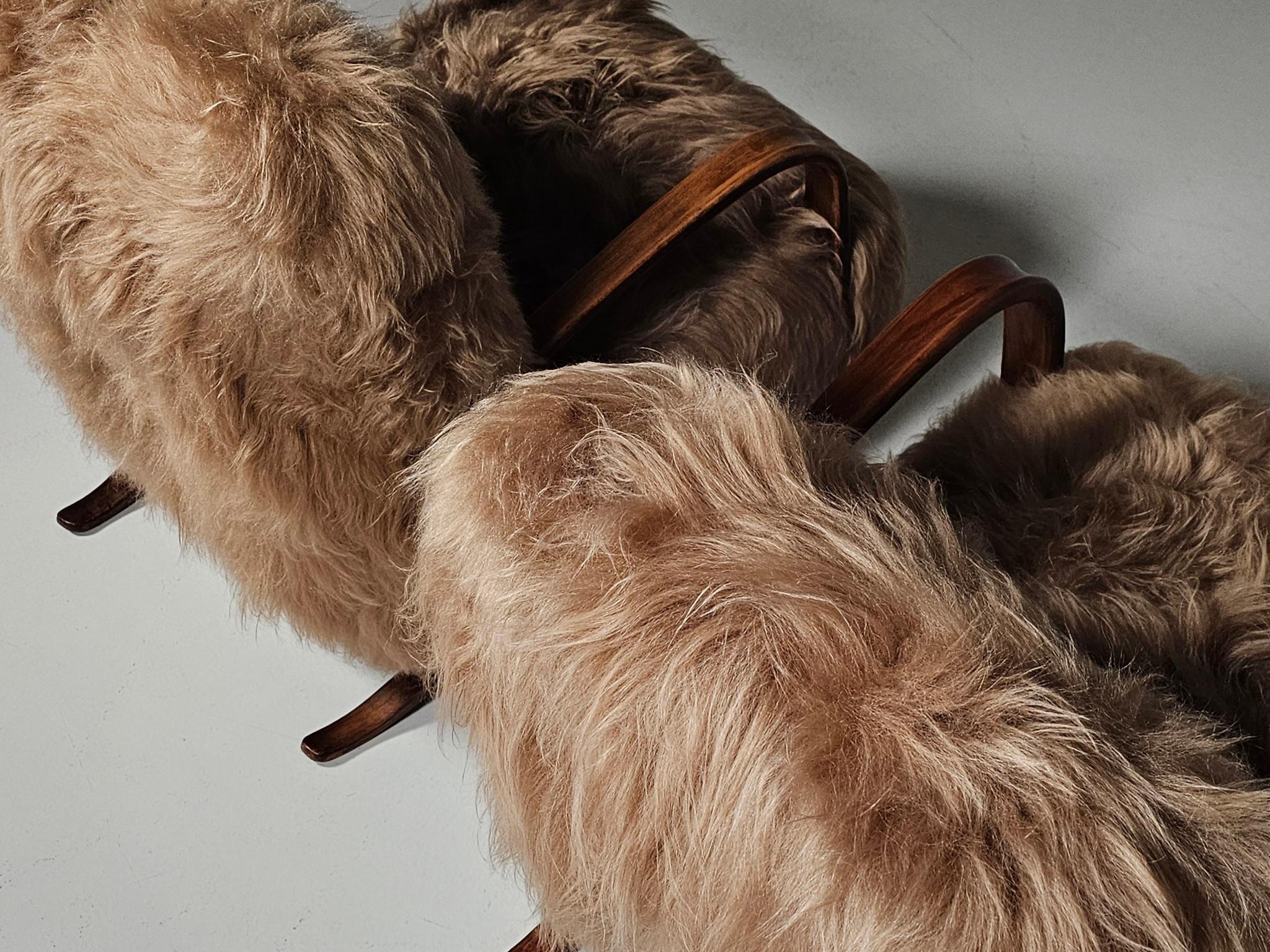 Sedie da salotto Jindrich Halabala in pelle di pecora mongola beige, anni '30 in vendita 4