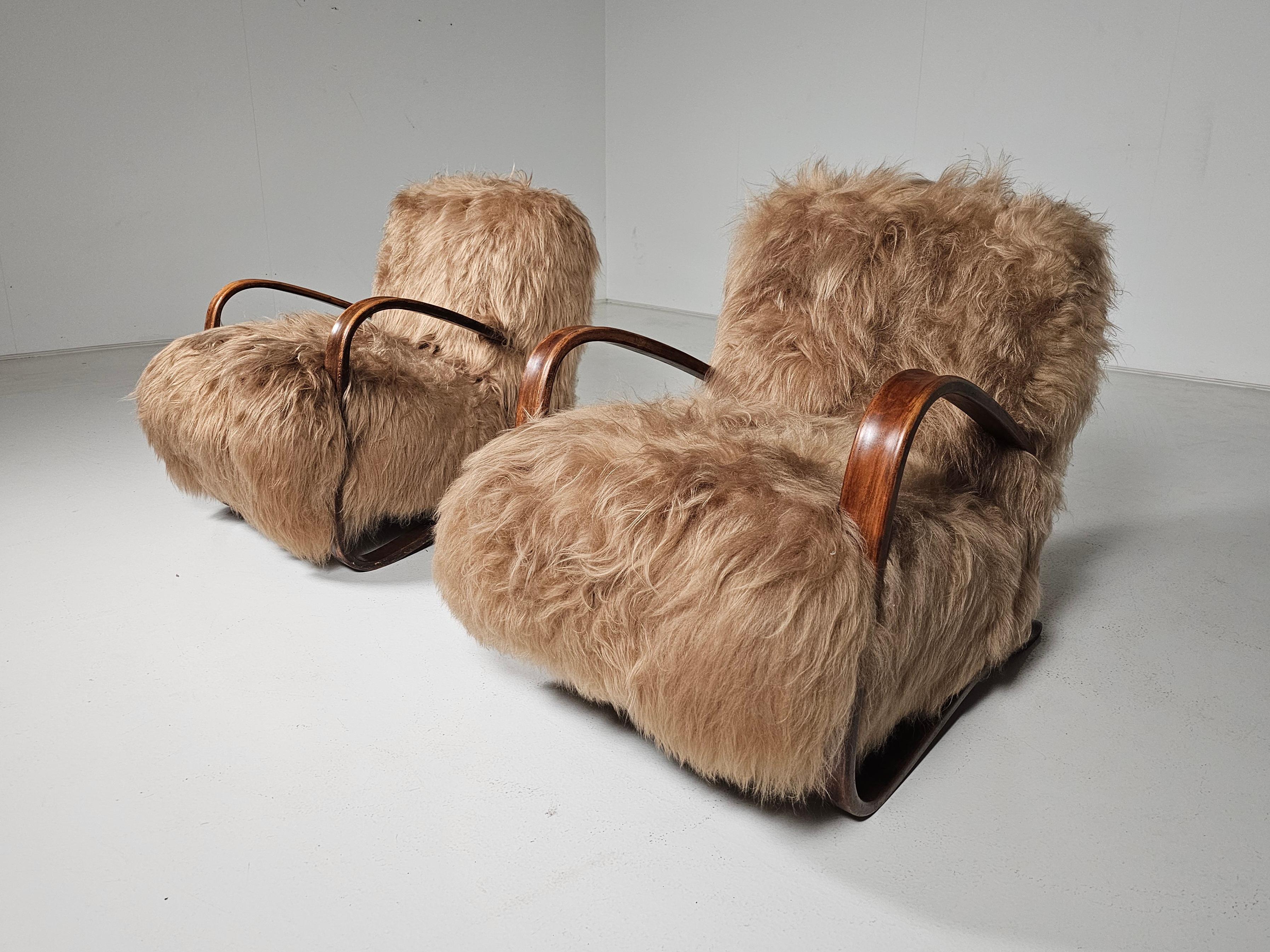 Sedie da salotto Jindrich Halabala in pelle di pecora mongola beige, anni '30 In condizioni buone in vendita a amstelveen, NL