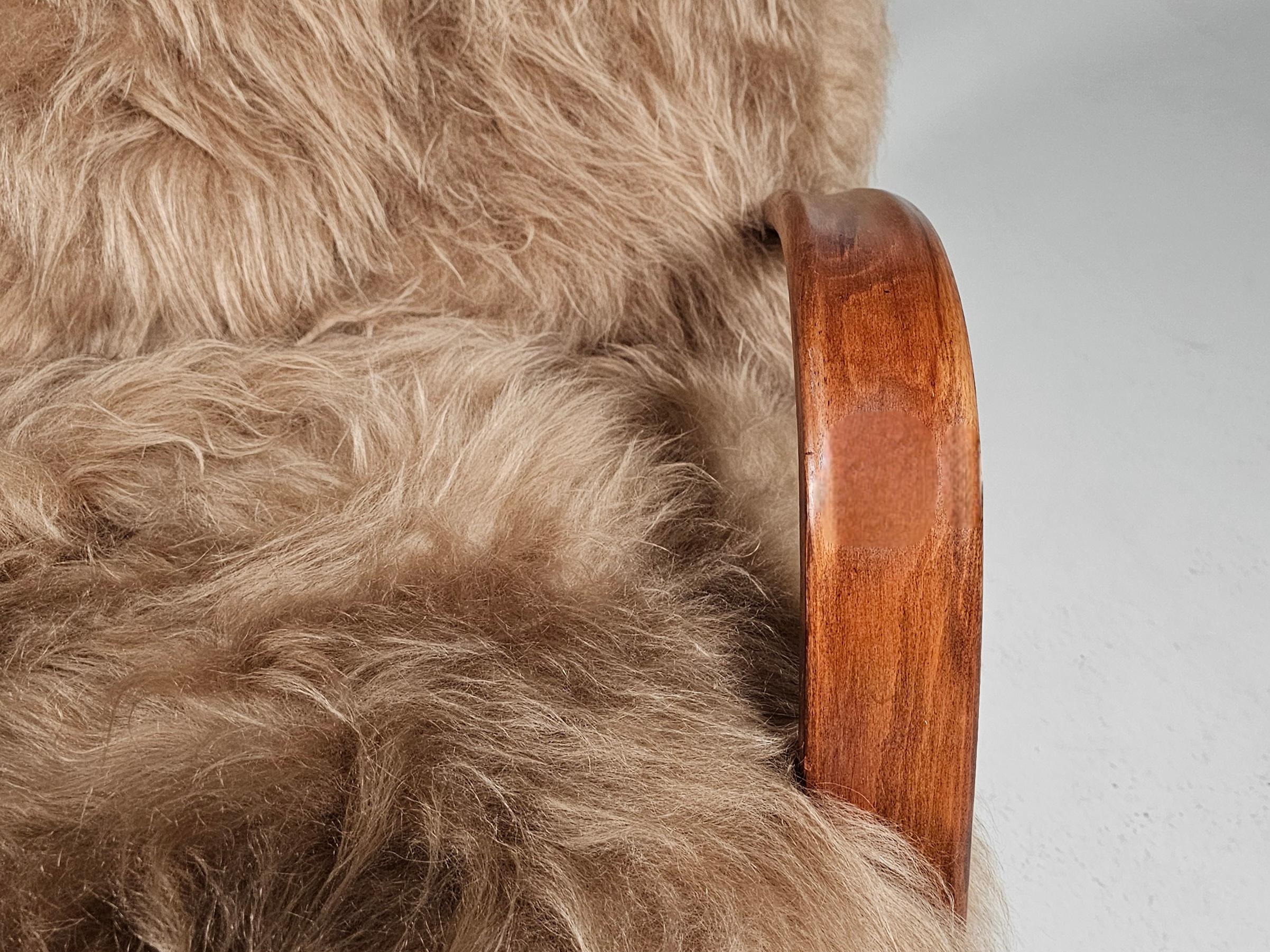 Sedie da salotto Jindrich Halabala in pelle di pecora mongola beige, anni '30 in vendita 1