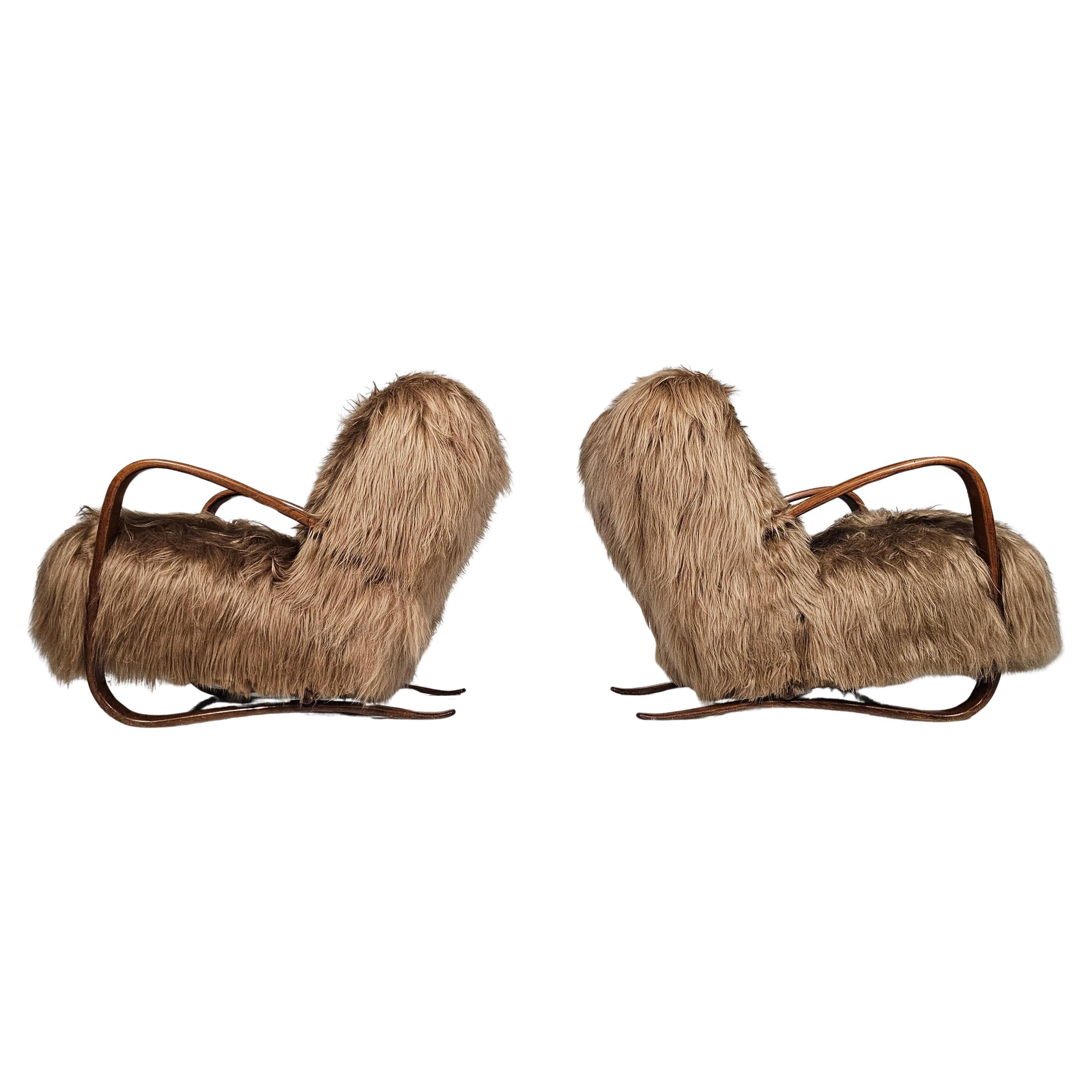 Chaises longues Jindrich Halabala en peau de mouton mongole beige, années 1930