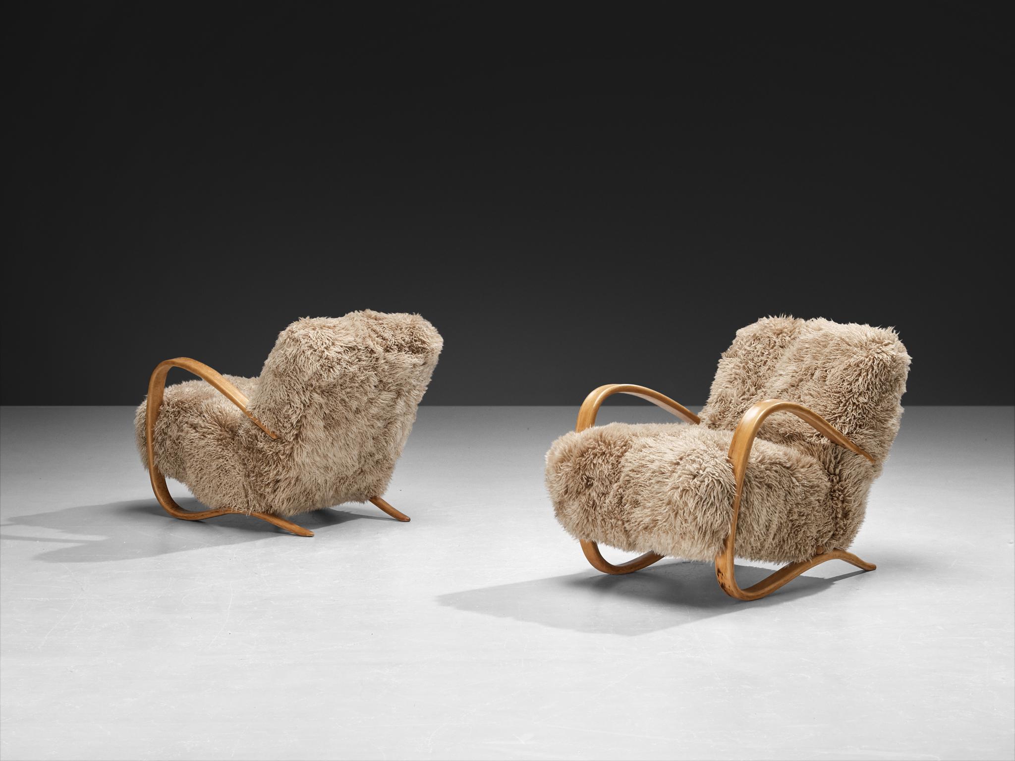 Sillones Jindřich Halabala de lana de cordero tibetana beige Art Decó en venta
