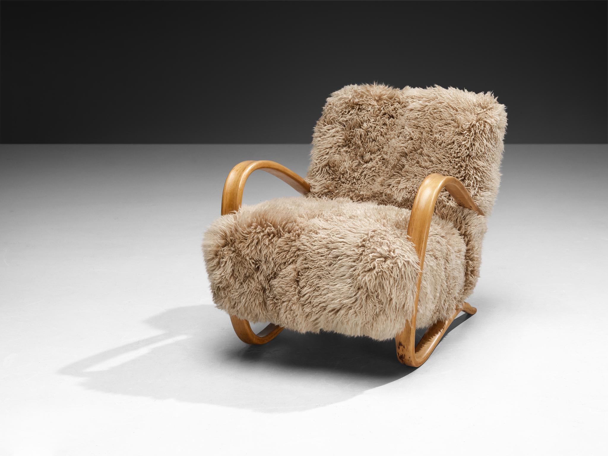 Sillones Jindřich Halabala de lana de cordero tibetana beige Checo en venta