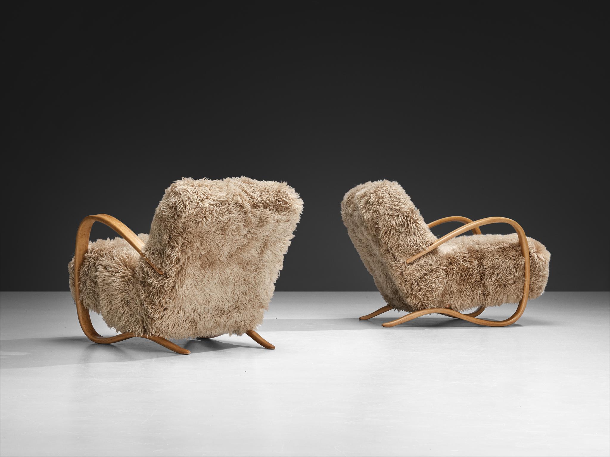 Sillones Jindřich Halabala de lana de cordero tibetana beige mediados del siglo XX en venta