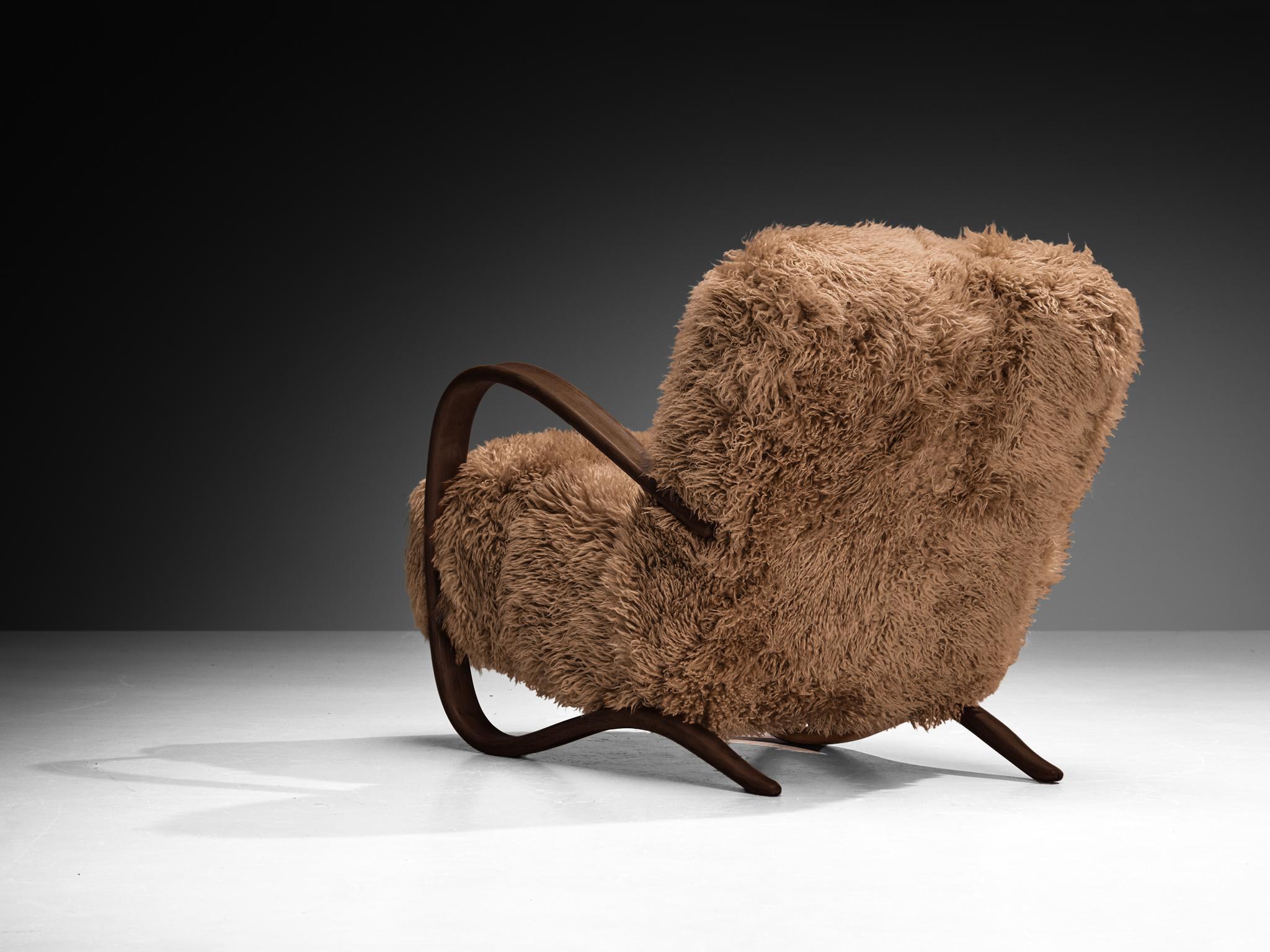 Jindřich Halabala Chaises longues en laine d'agneau tibétaine brune Bon état - En vente à Waalwijk, NL