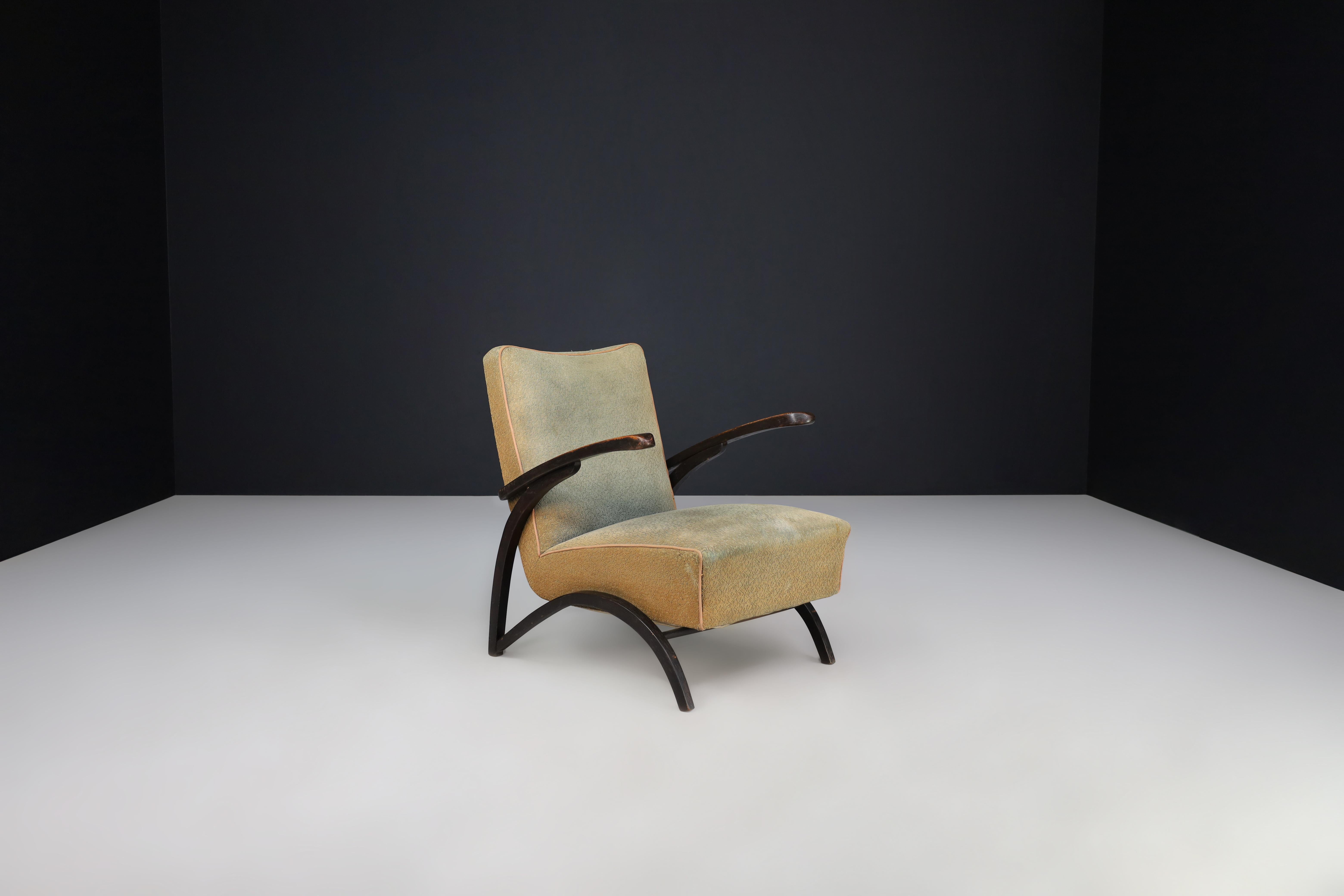 Jindrich Halabala Lounge Chairs in Original Upholstery Czech Republic 1930.  2