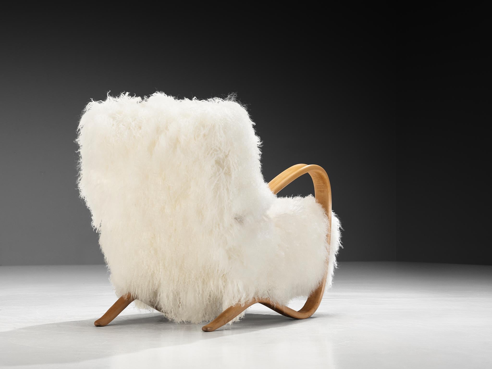 Jindřich Halabala Chaises longues en laine d'agneau tibétaine blanche en vente 3