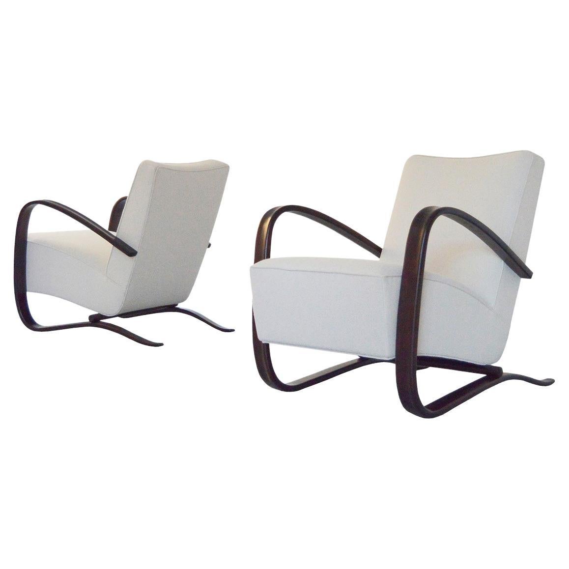 Jindrich Halabala Pair of Model H-269 Lounge Chairs in Cream Upholstery, 1930s