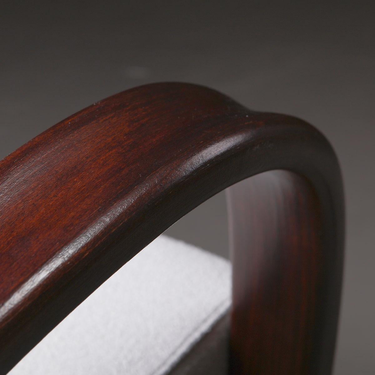 halabala chair