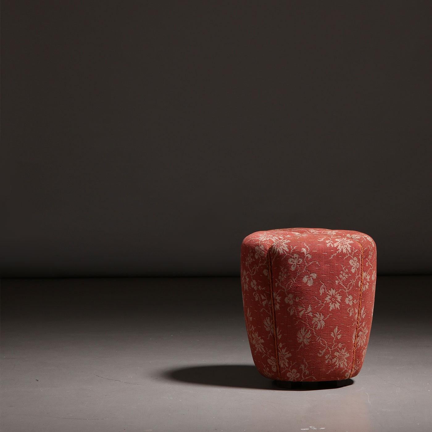 Jindřich Halabala Pair of Stools in Coral Floral Fabric, 1930s In Good Condition For Sale In Prague, New Town