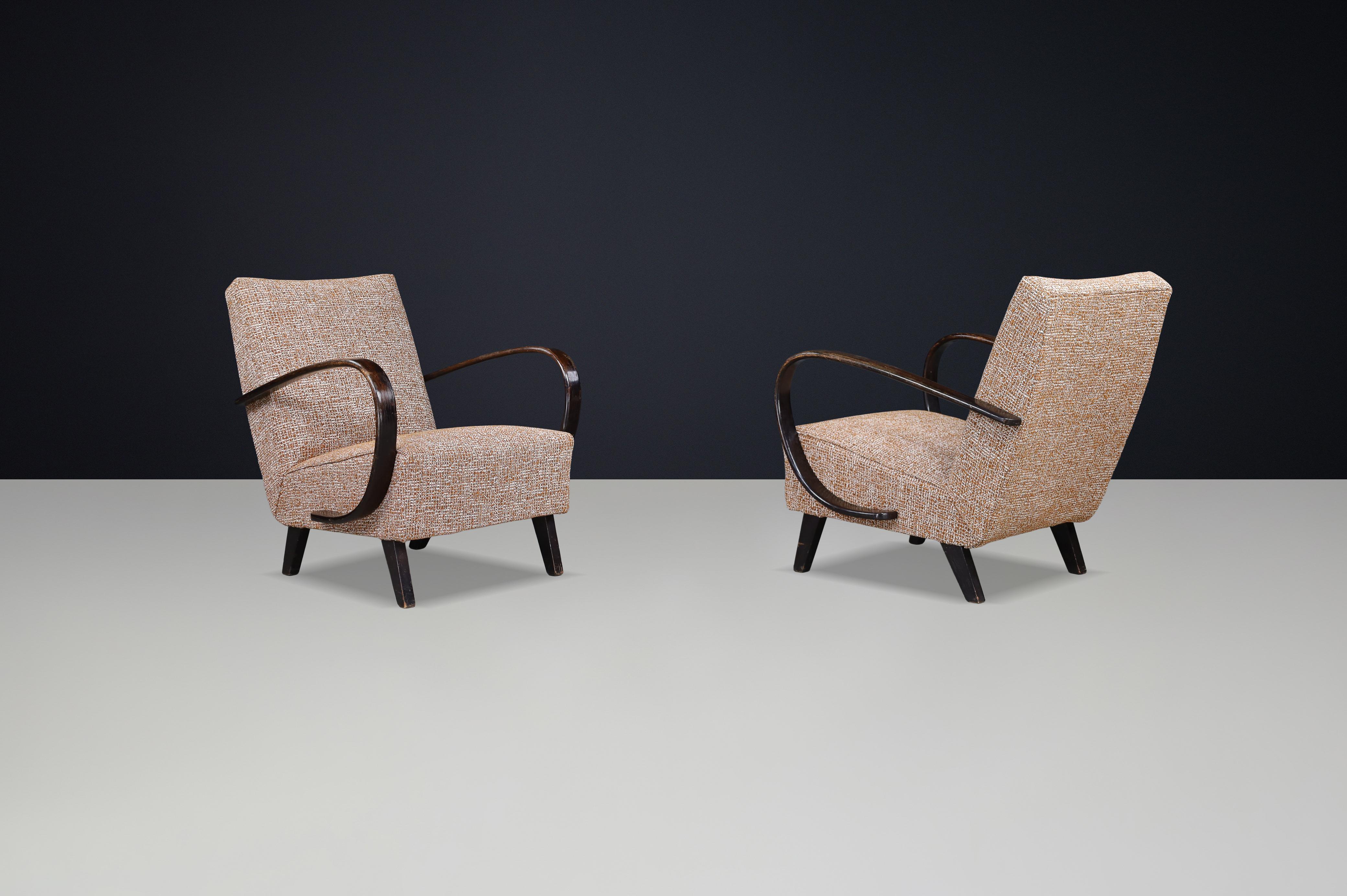 Jindřich Halabala Chaises longues en bentwood, 1940, République tchèque en vente 2