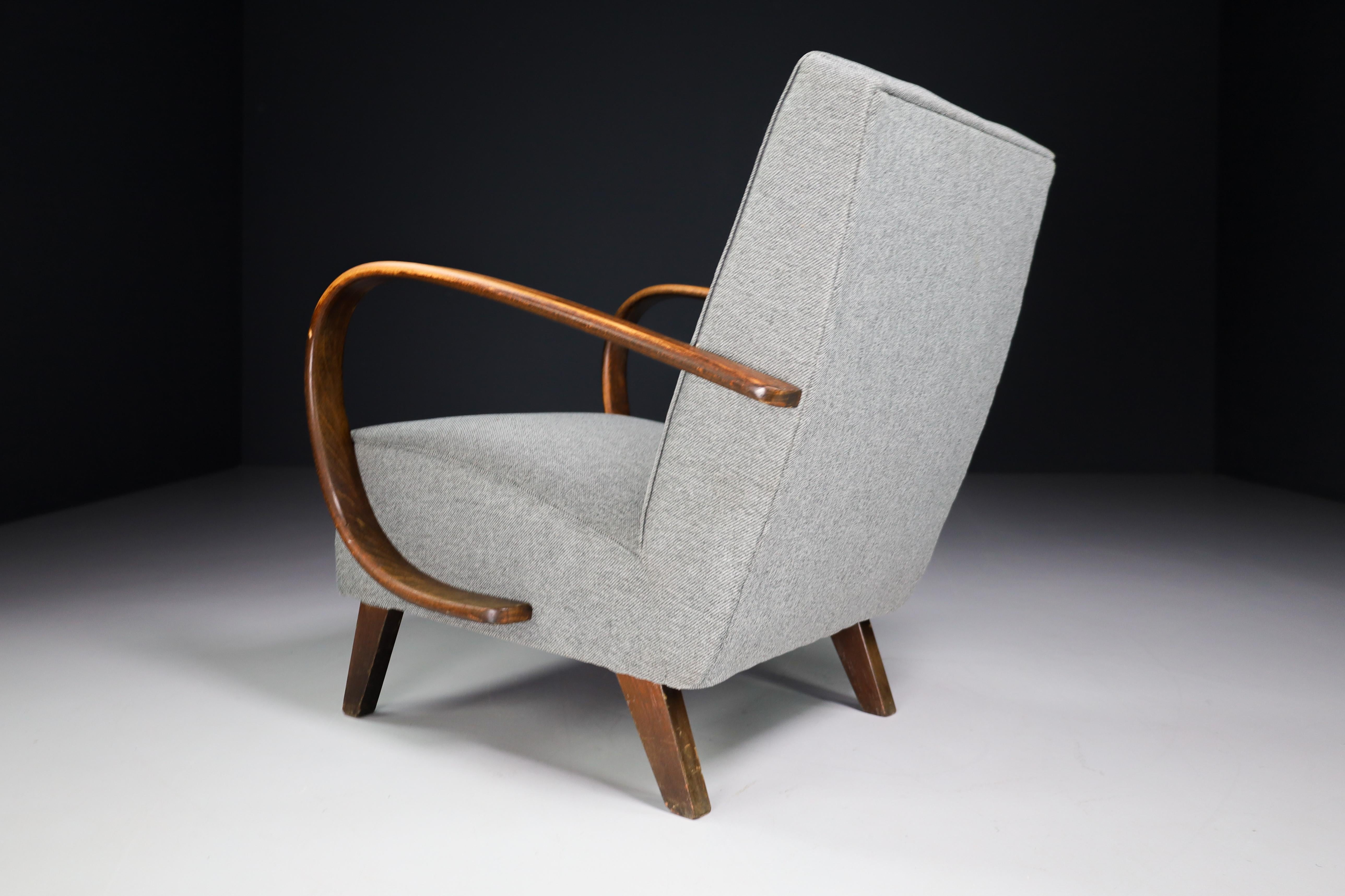 Jindrich Halabala Re-Upholstered Patinated Bentwood Armchairs 1