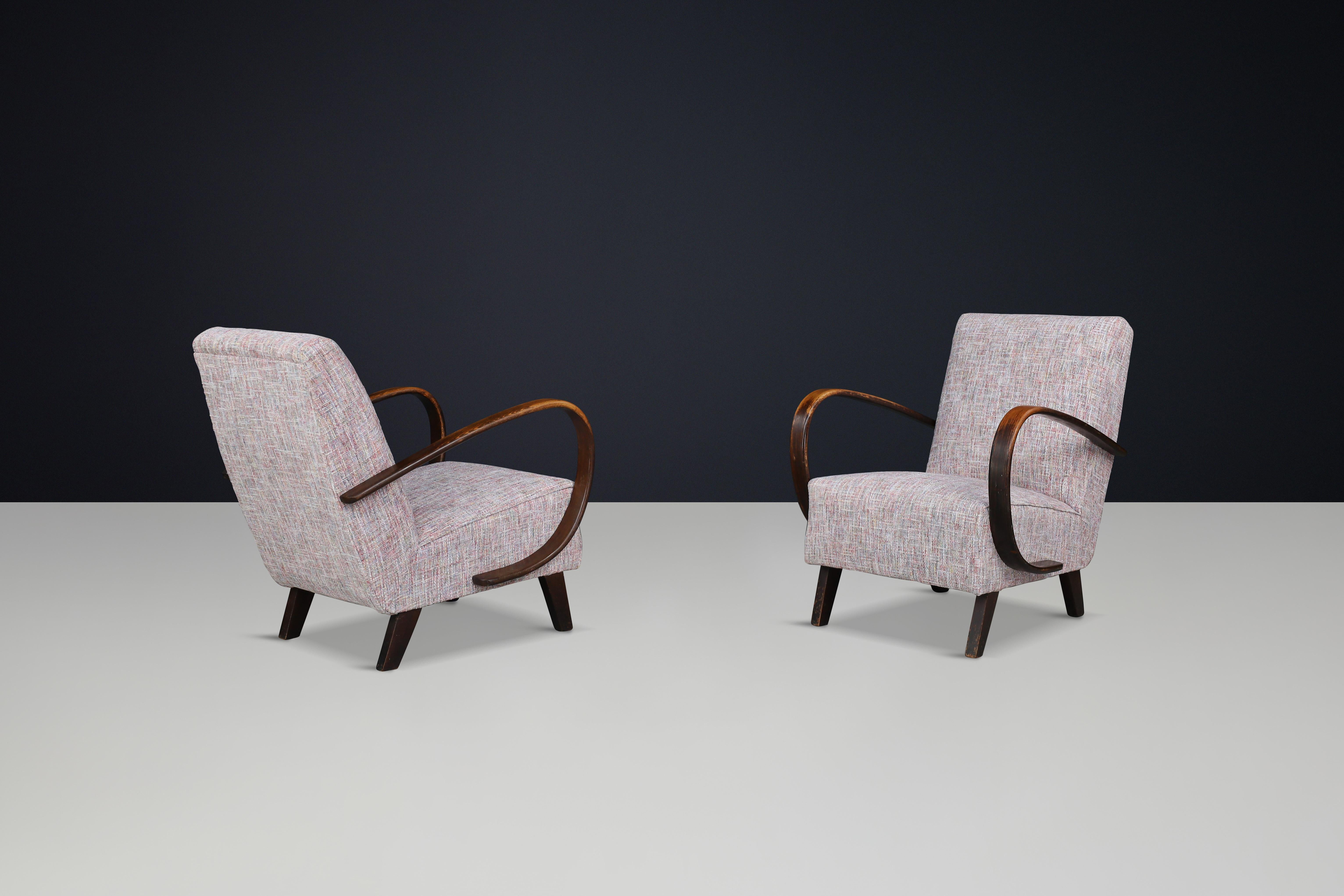 Jindrich Halabala, neu gepolsterte Loungesessel aus patiniertem Bugholz, 1940er-Jahre (Art déco) im Angebot