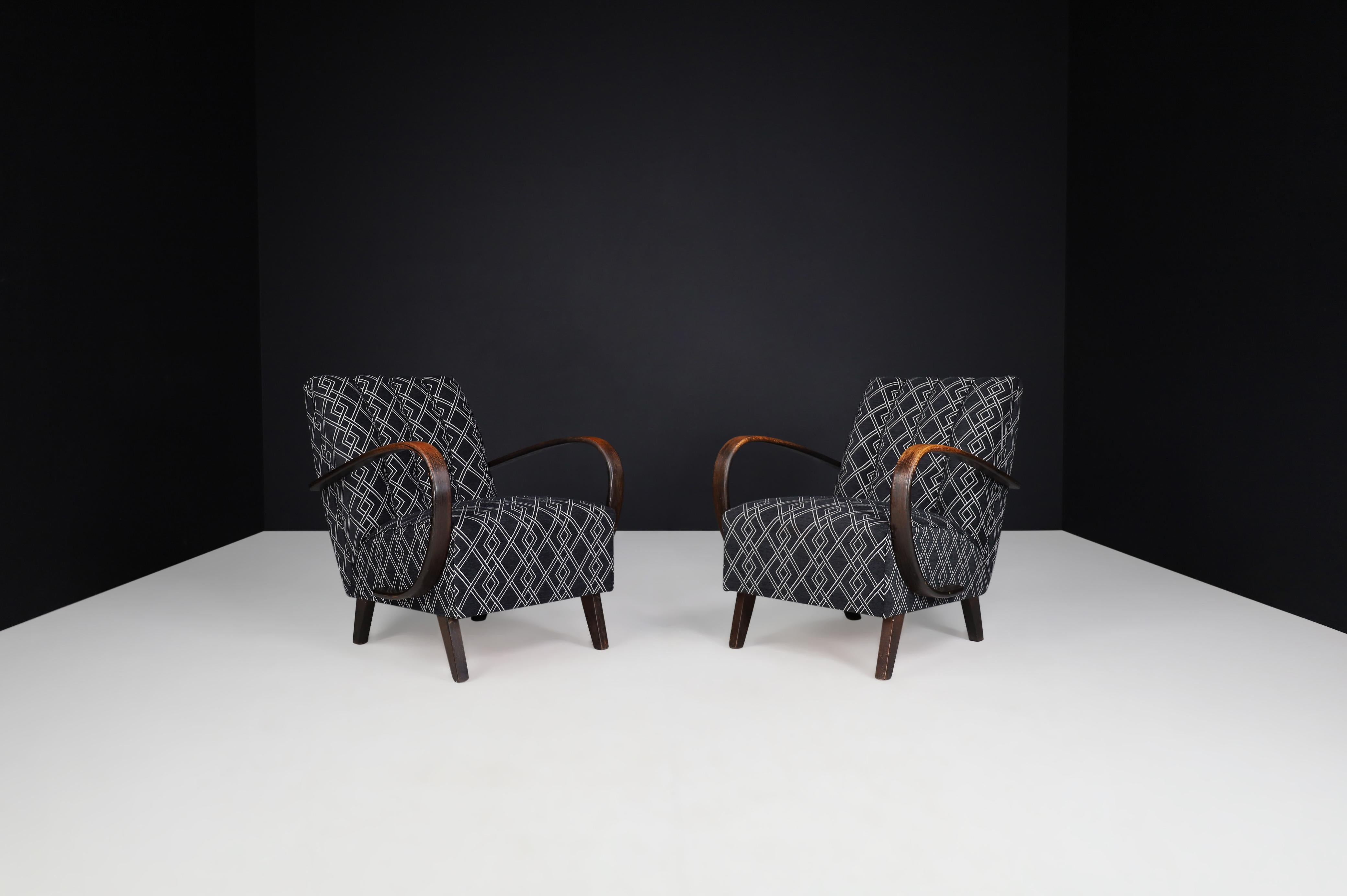 20th Century Jindrich Halabala Re-Upholstered Patinated Bentwood Lounge Chairs, 1940s