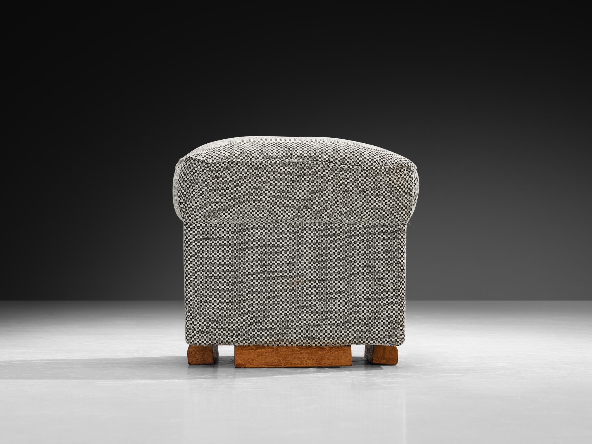 Art Déco Sgabello quadrato Jindrich Halabala con tappezzeria decorativa in vendita