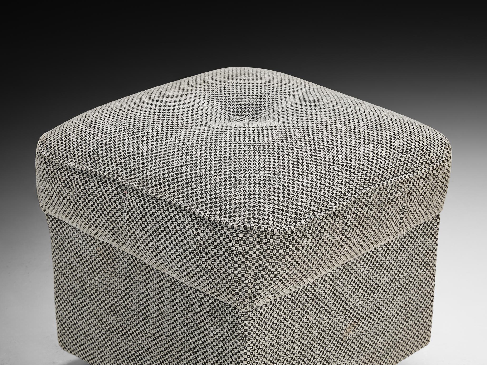 Metà XX secolo Sgabello quadrato Jindrich Halabala con tappezzeria decorativa in vendita