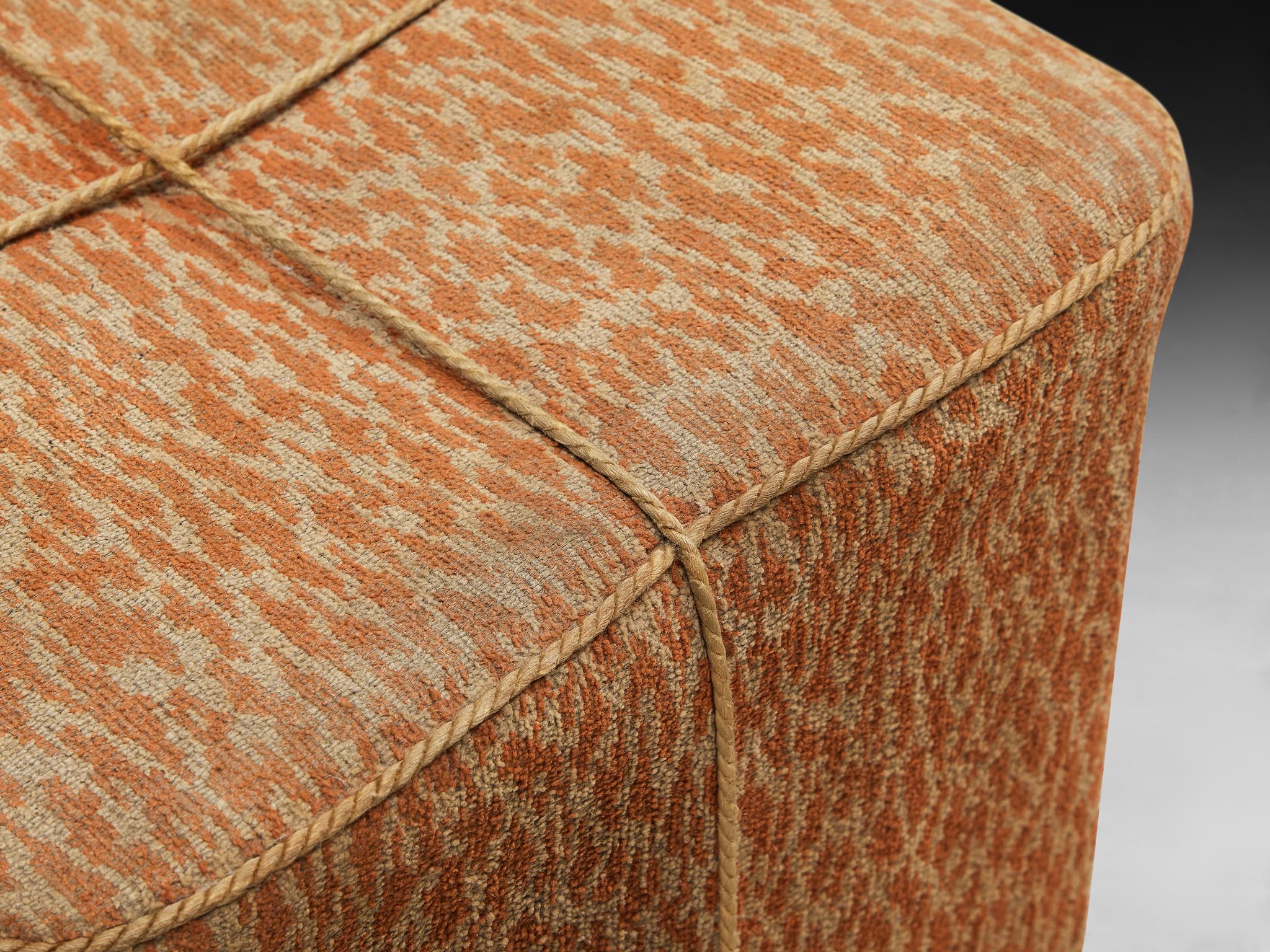 Milieu du XXe siècle Tabouret Jindrich Halabala en tissu d'ameublement décoratif en vente