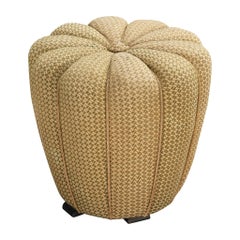 Tabouret Jindrich Halabala en tissu d'ameublement décoratif