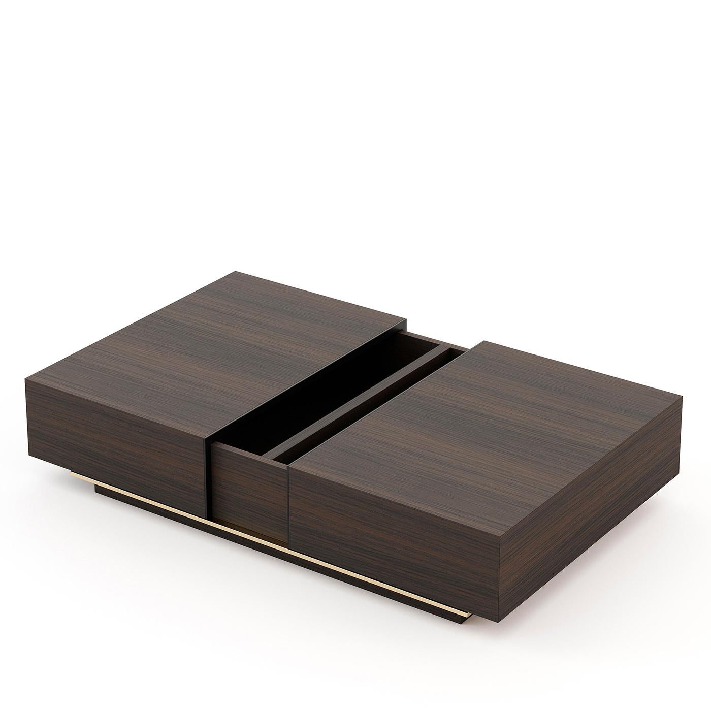 Polished Jino Coffee Table For Sale