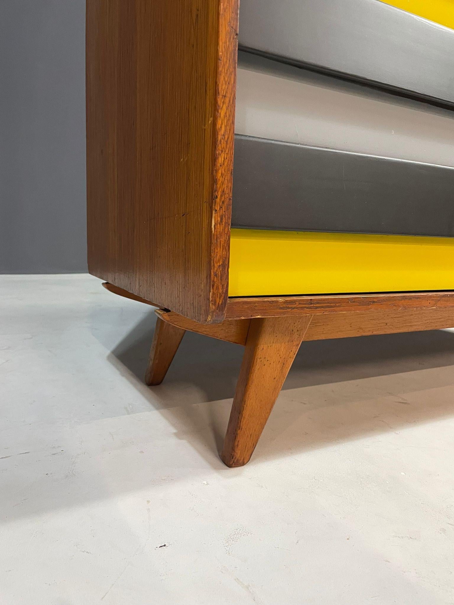 Jiří Jiroutek Chest for Interiér Praha, Model U-452, Czechoslovakia 1960s In Good Condition For Sale In Prague 8, CZ