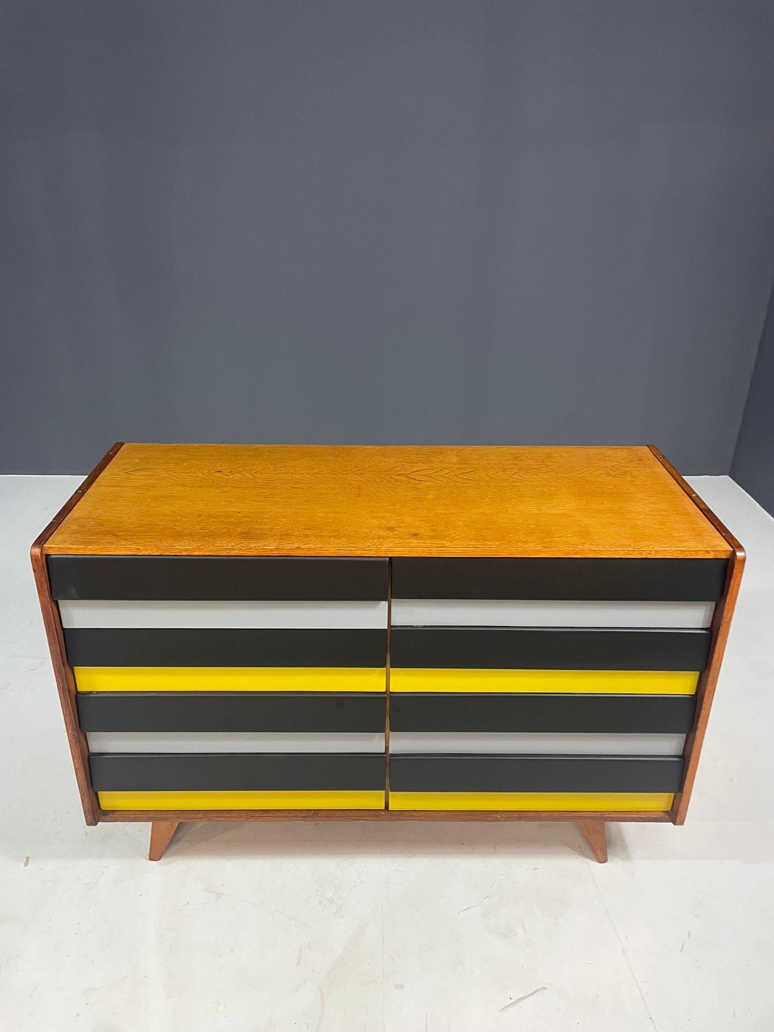 Jiří Jiroutek Chest for Interiér Praha, Model U-452, Czechoslovakia 1960s For Sale 3