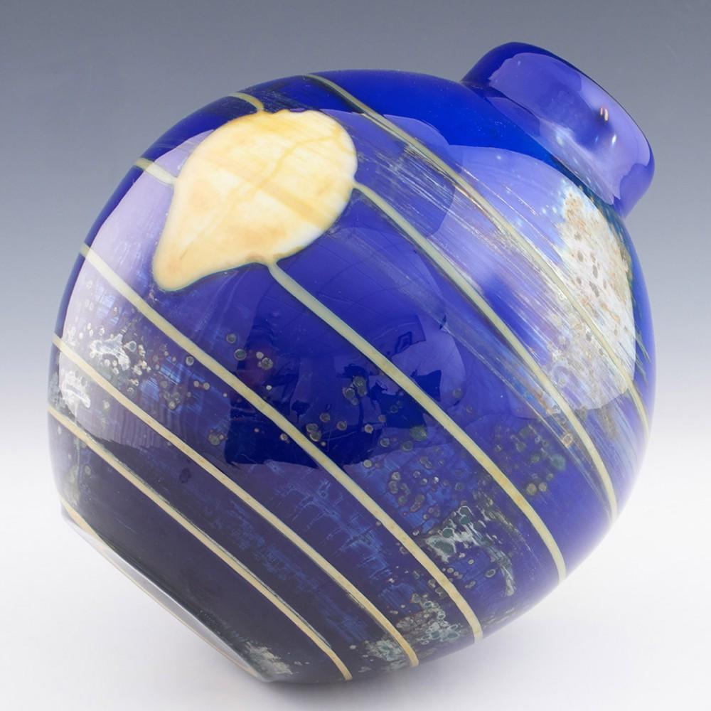 Jiri Suhajek Crystalex Flora Range Ball Vase Designed 1980 In Good Condition In Tunbridge Wells, GB