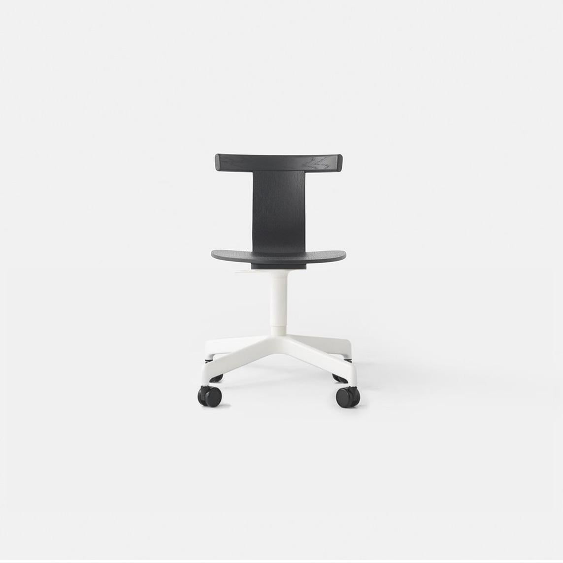 Postmoderne Chaise pivotante à roulettes Jiro de Resident en vente