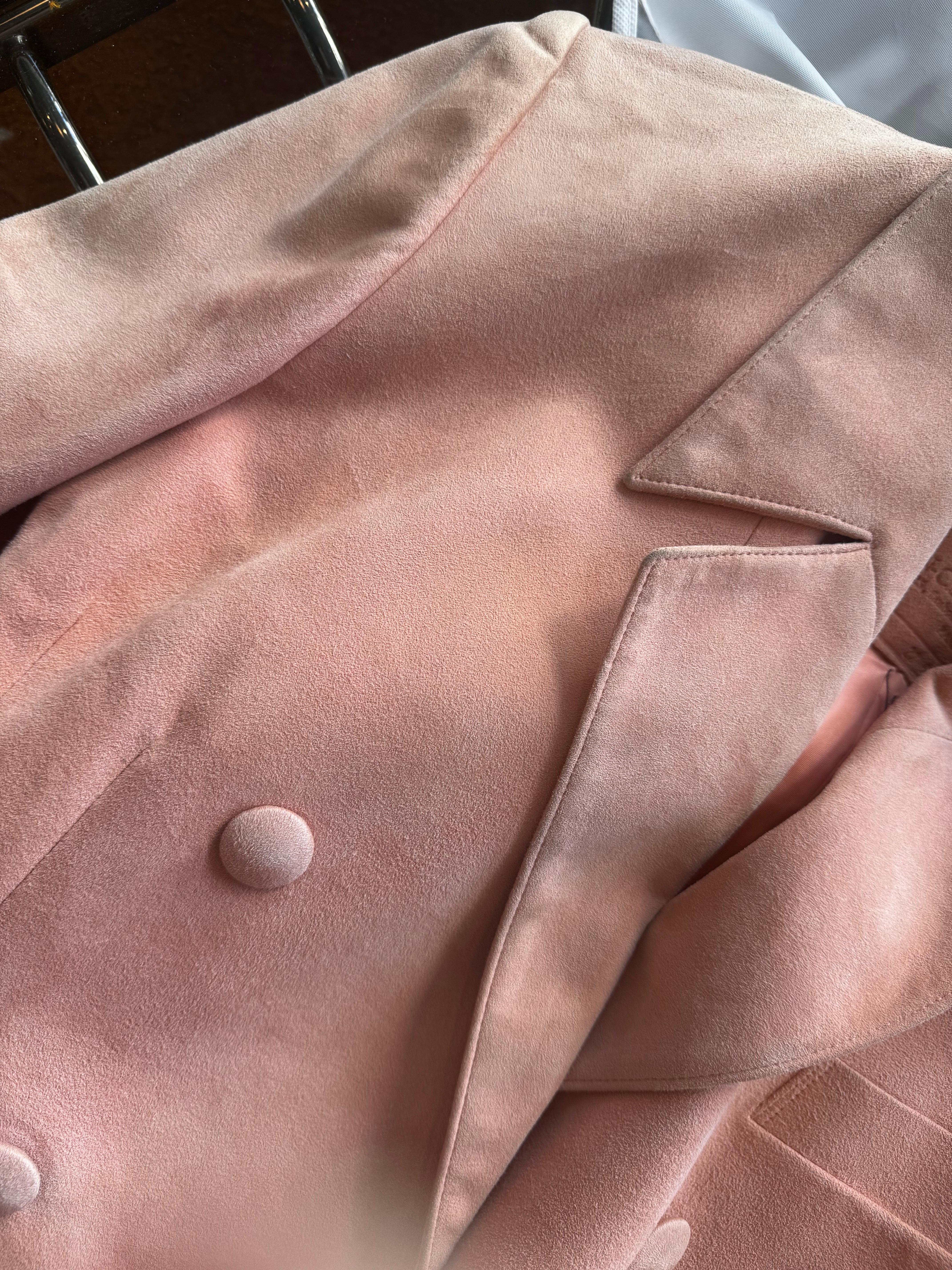 Jitrois Veste croisée en daim rose en vente 6