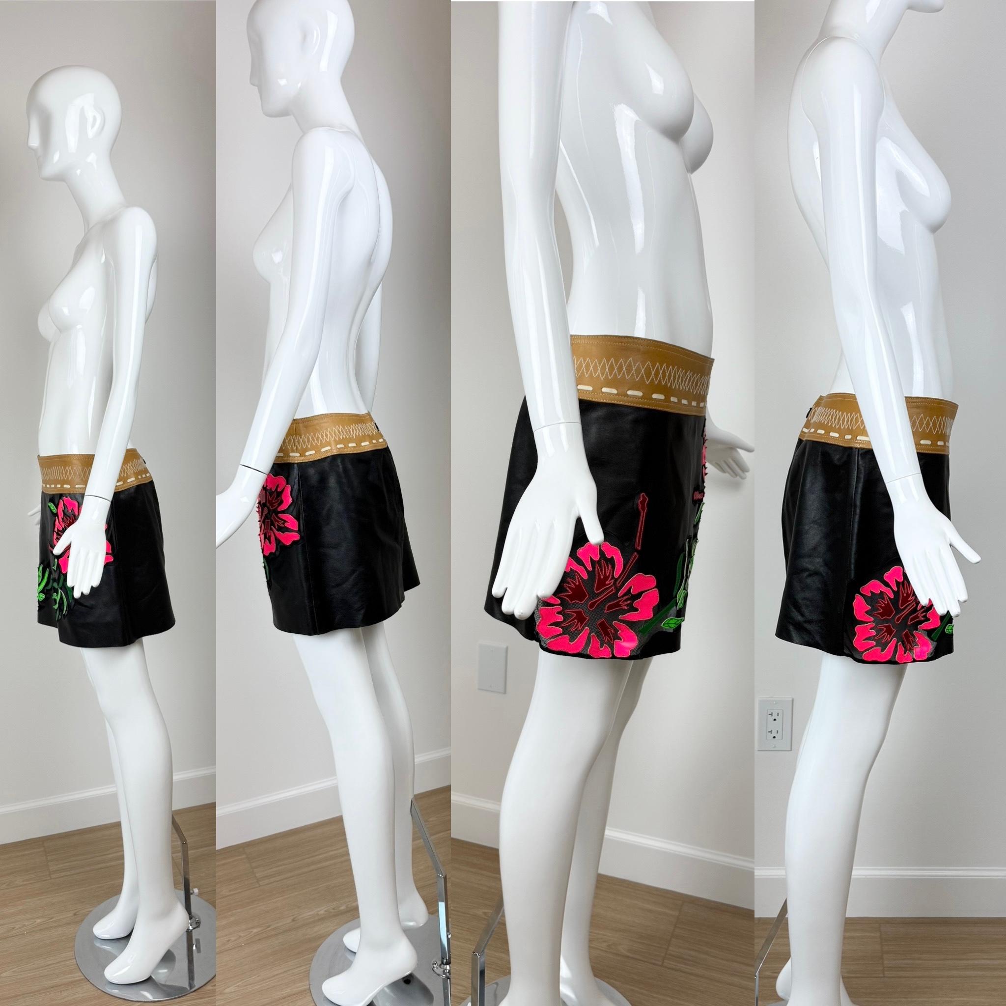 JITROIS soft lamb black leather neon floral hibiscus flower mini skirt In Excellent Condition For Sale In Leonardo, NJ