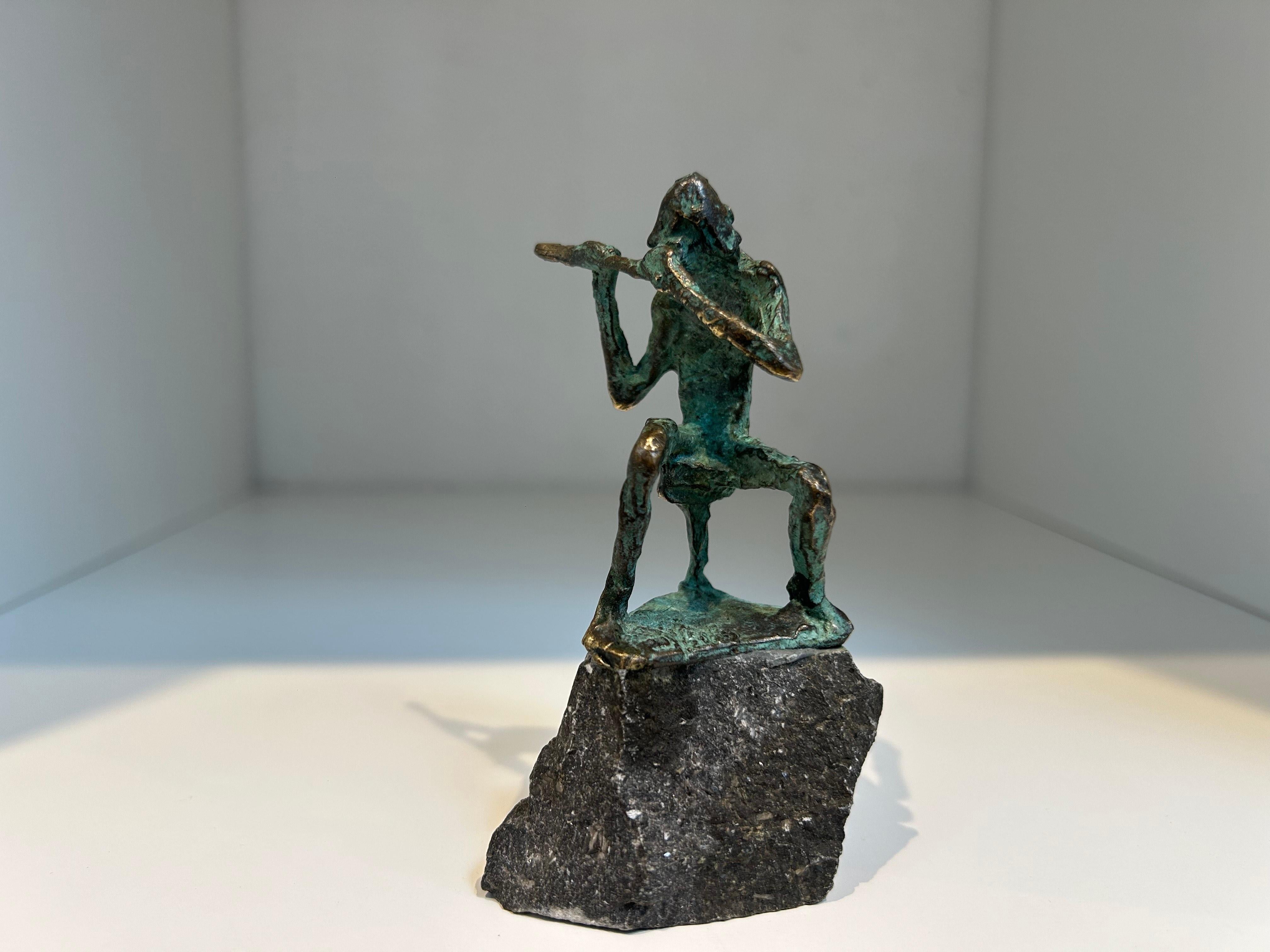 Figurative Sculpture de Jits Bakker - Fluitspeler Flautista Músico Escultura Contemporánea Figurativa Bronce