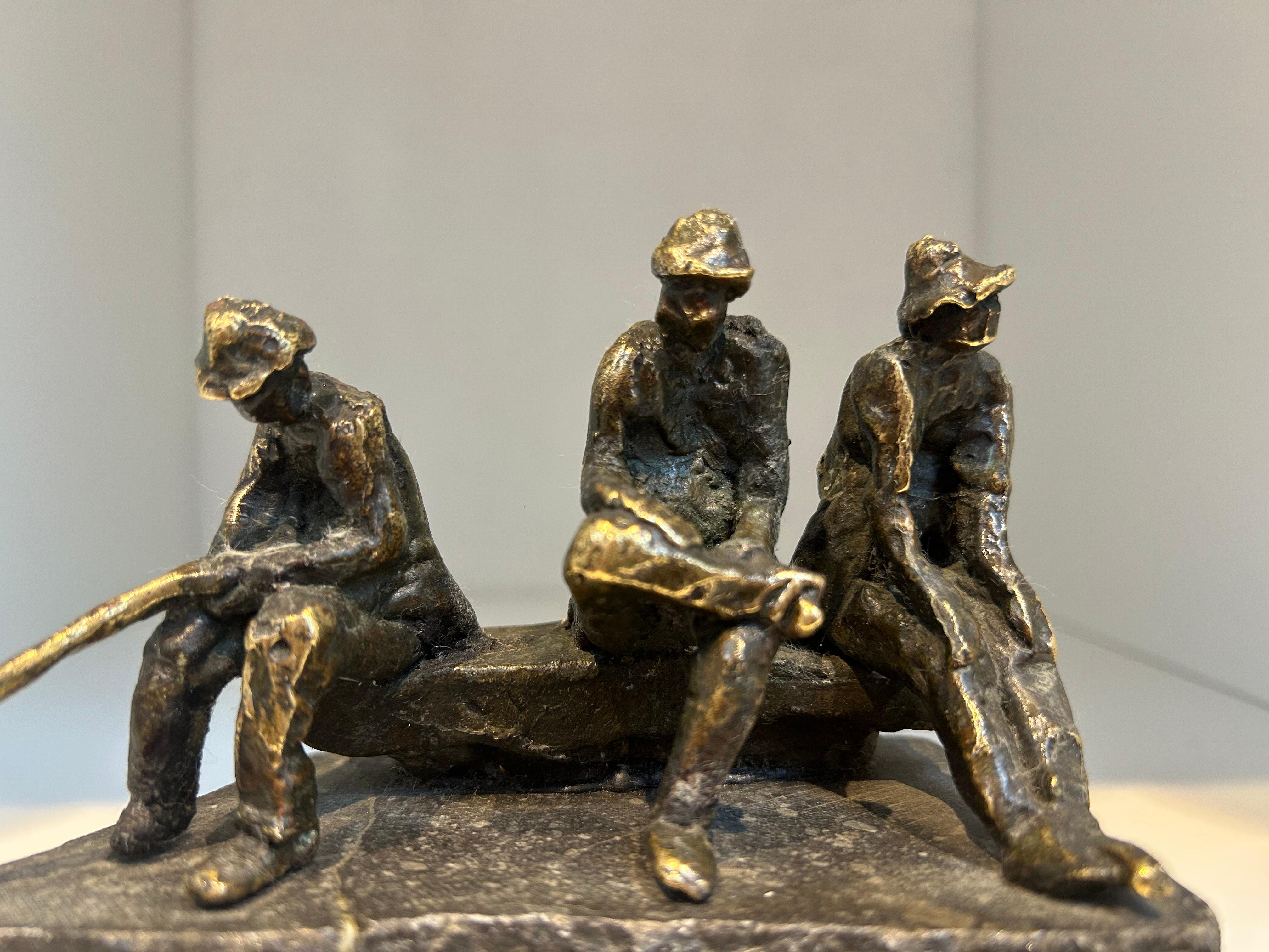 Herinnering 1 Memory 1 Men Sitting on Bench Park Sculpture Figurative En stock

À propos de Jits Bakker (1937-2014)
Jits Bakker était un artiste néerlandais polyvalent : sculpteur, peintre, aquarelliste, dessinateur, verrier, orfèvre et graphiste.