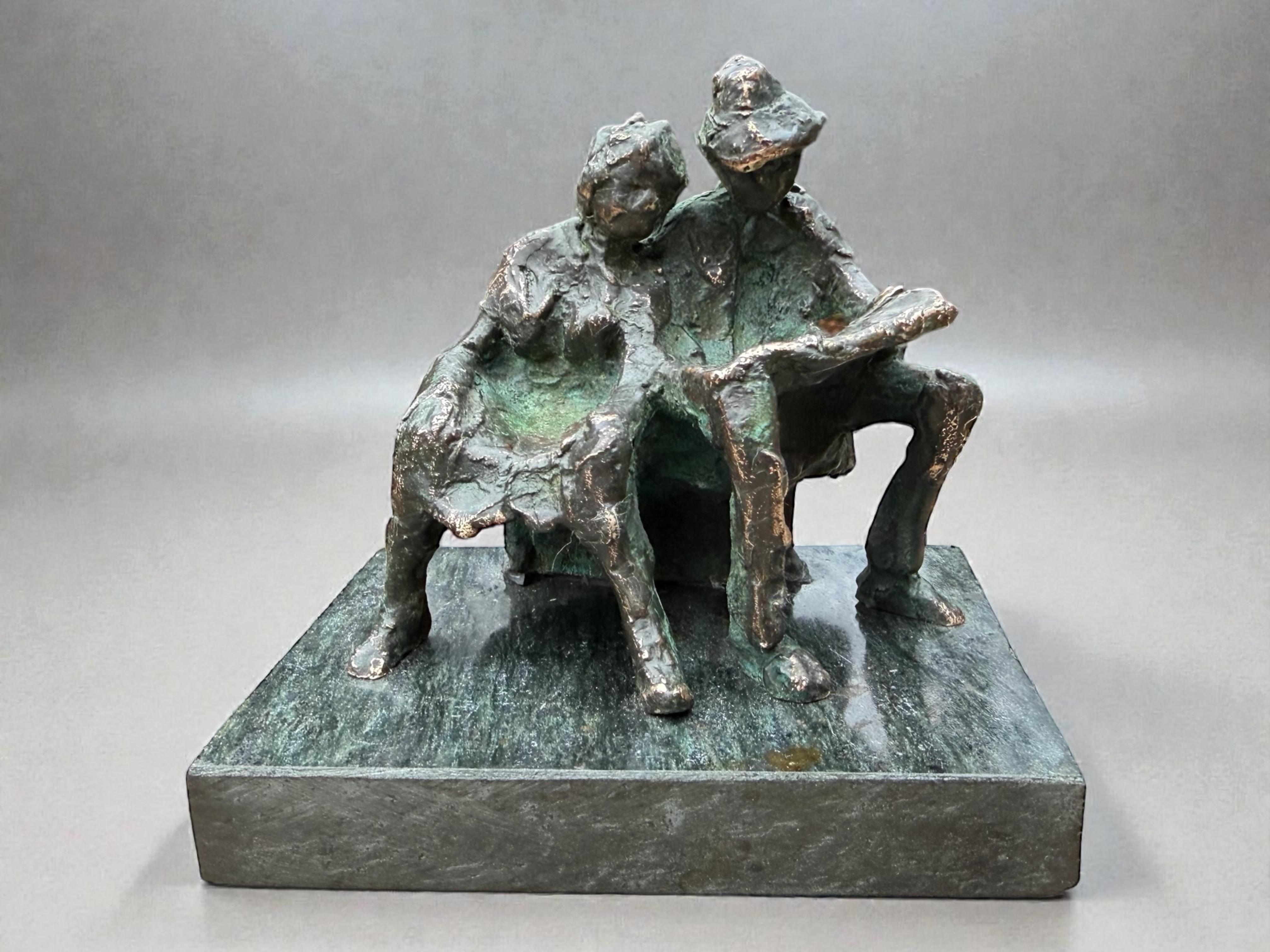 Jits Bakker Figurative Sculpture - Herinnering 3 Klein Memory Small People Friendship Love In Stock