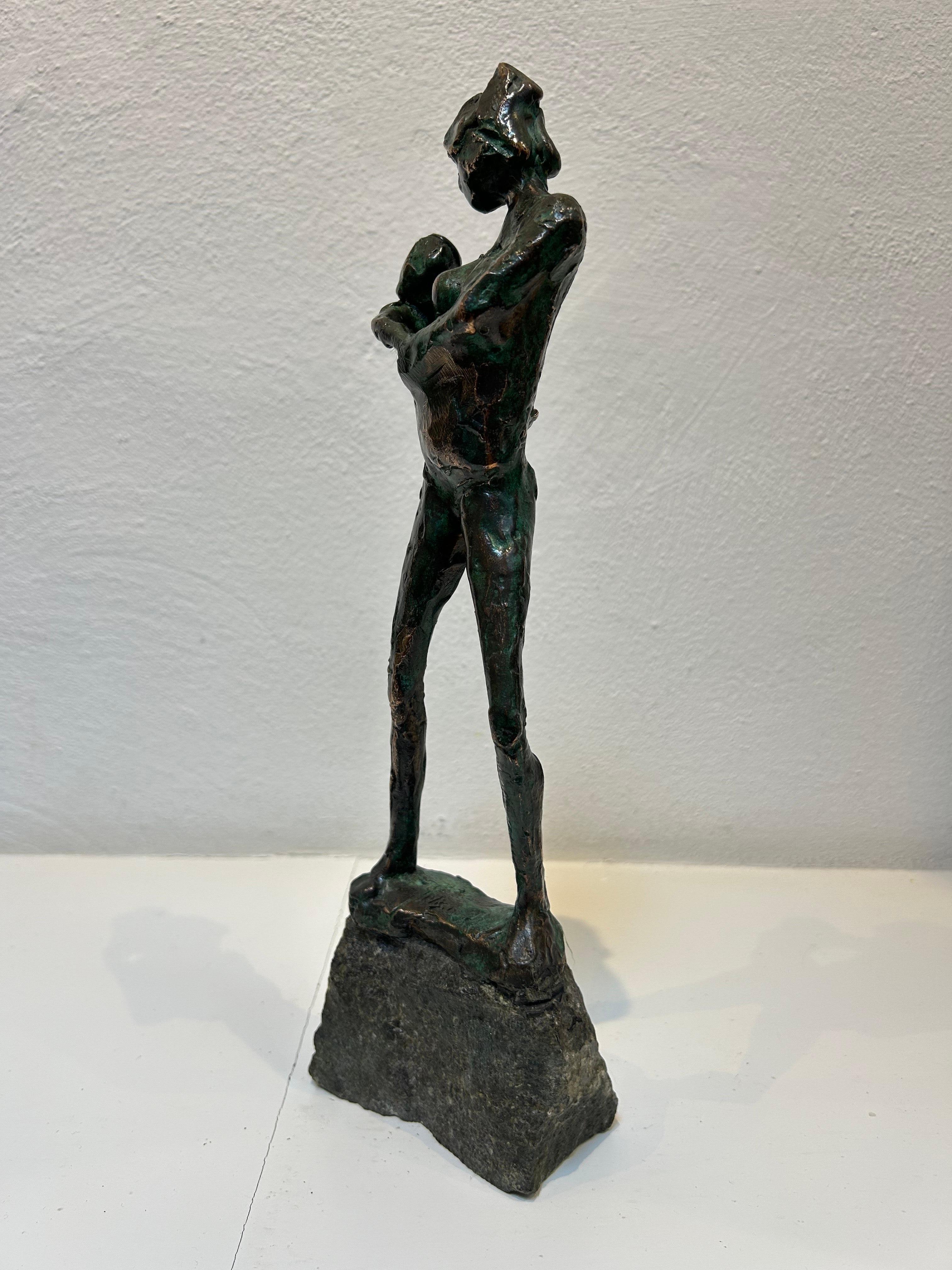 Heup-moeder Hip-Mother with Child nudo Figurativo Donna Scultura Contemporanea in vendita 2