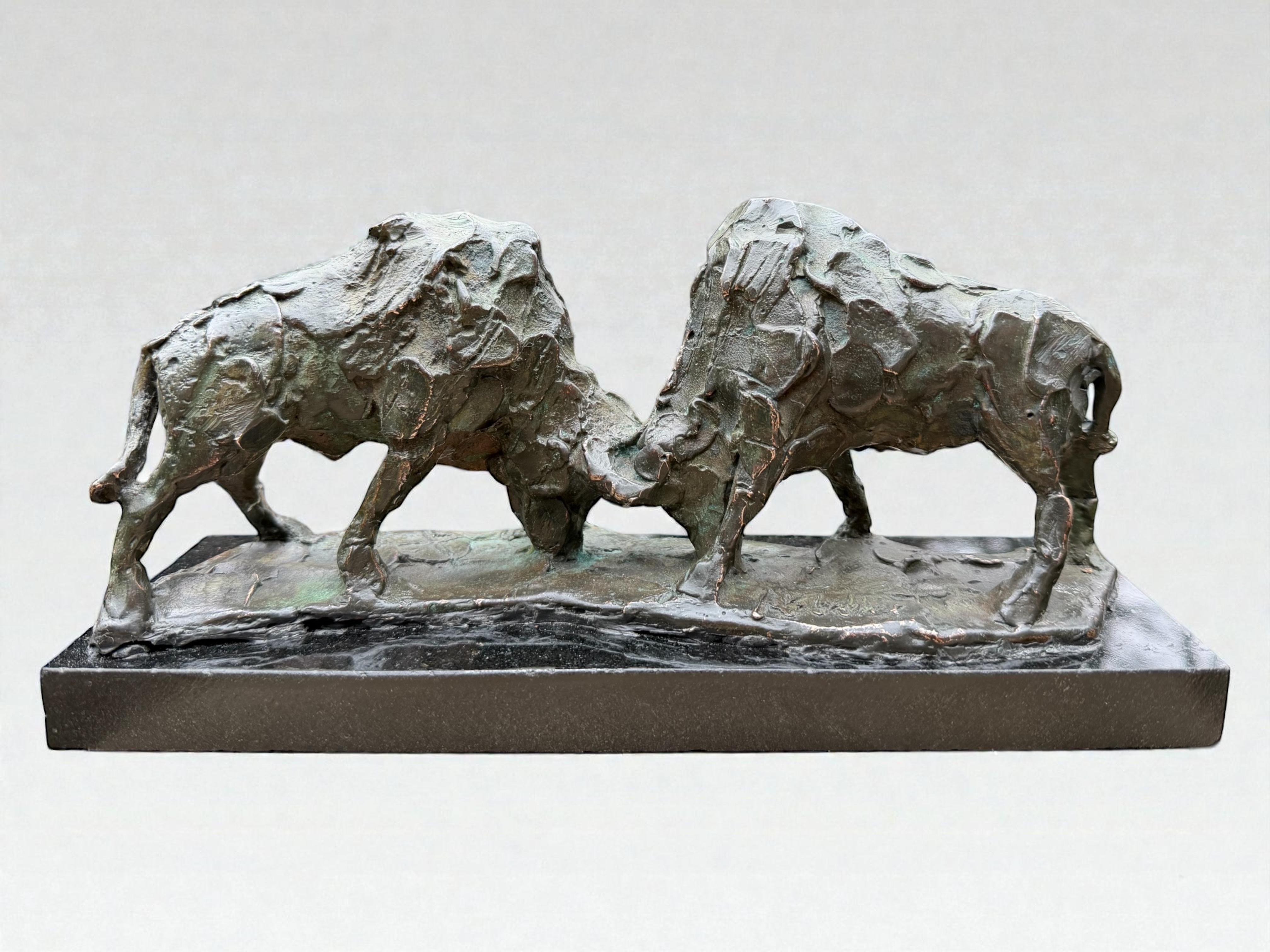 Krachtmeting Showdown Two Bulls Bronze Sculpture Animal In Stock