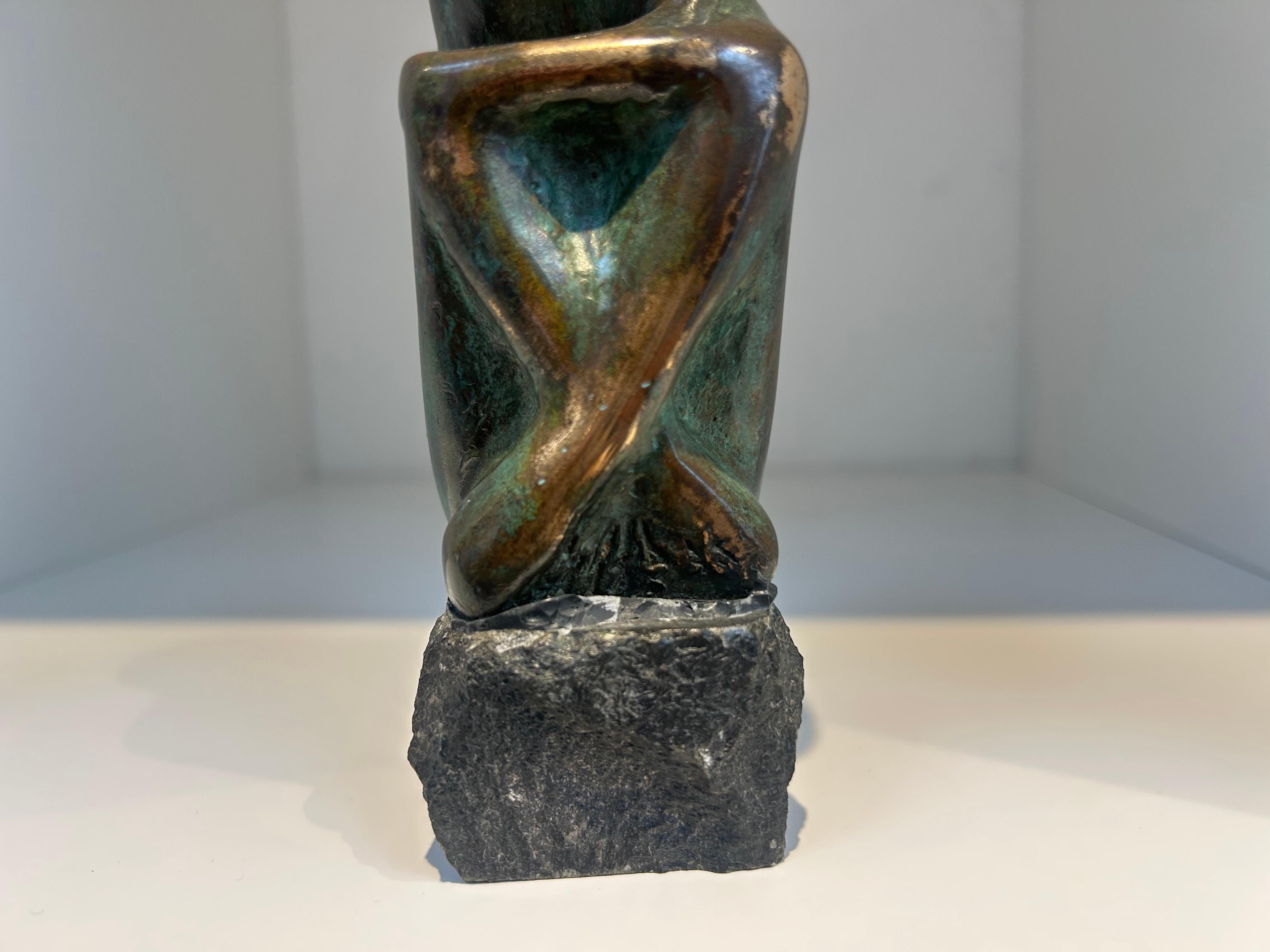 Jits Bakker (1937-2014) war ein niederländischer bildender Künstler, der sich stark von der klassischen Mythologie und den Idealen der Renaissance inspirieren ließ. Obwohl er international vor allem als Bildhauer bekannt ist, erstreckt sich seine