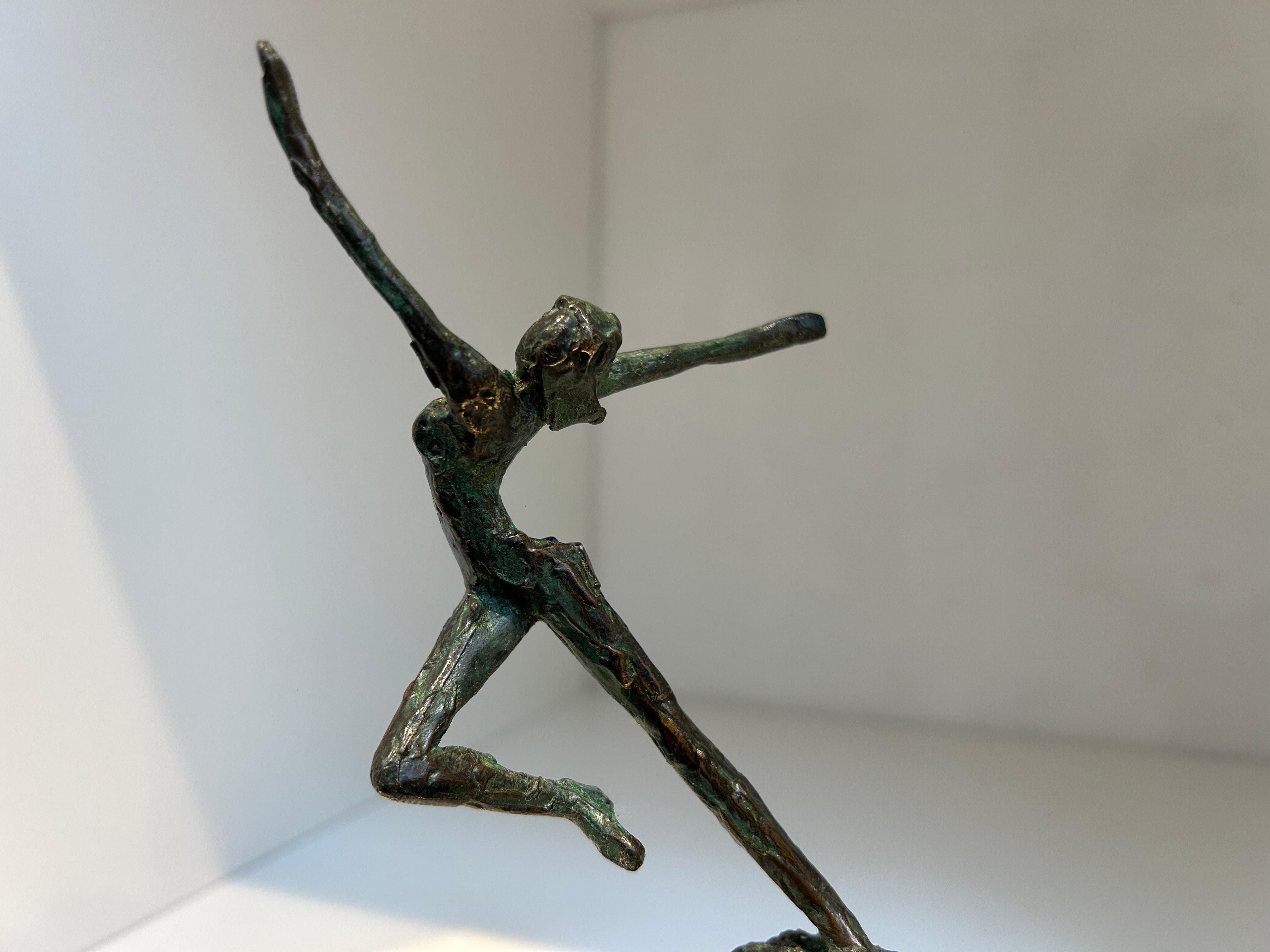 Olympiade Danseres Bailarina Olímpica Bronce Escultura Figurativa Mujer Cuerpo Desnudo - Nude Sculpture Oro de Jits Bakker