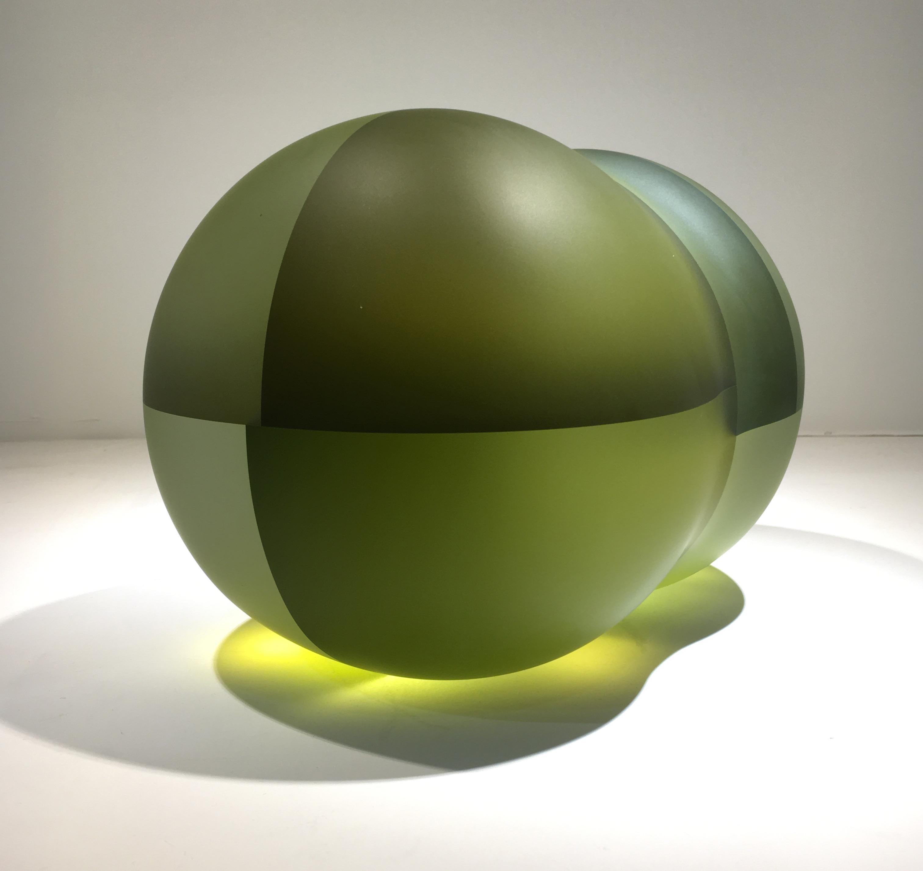 Green Cosmarium Segmentation, Cut and Carved Color Laminated Optical Glass - Contemporary Sculpture by Jiyong Lee