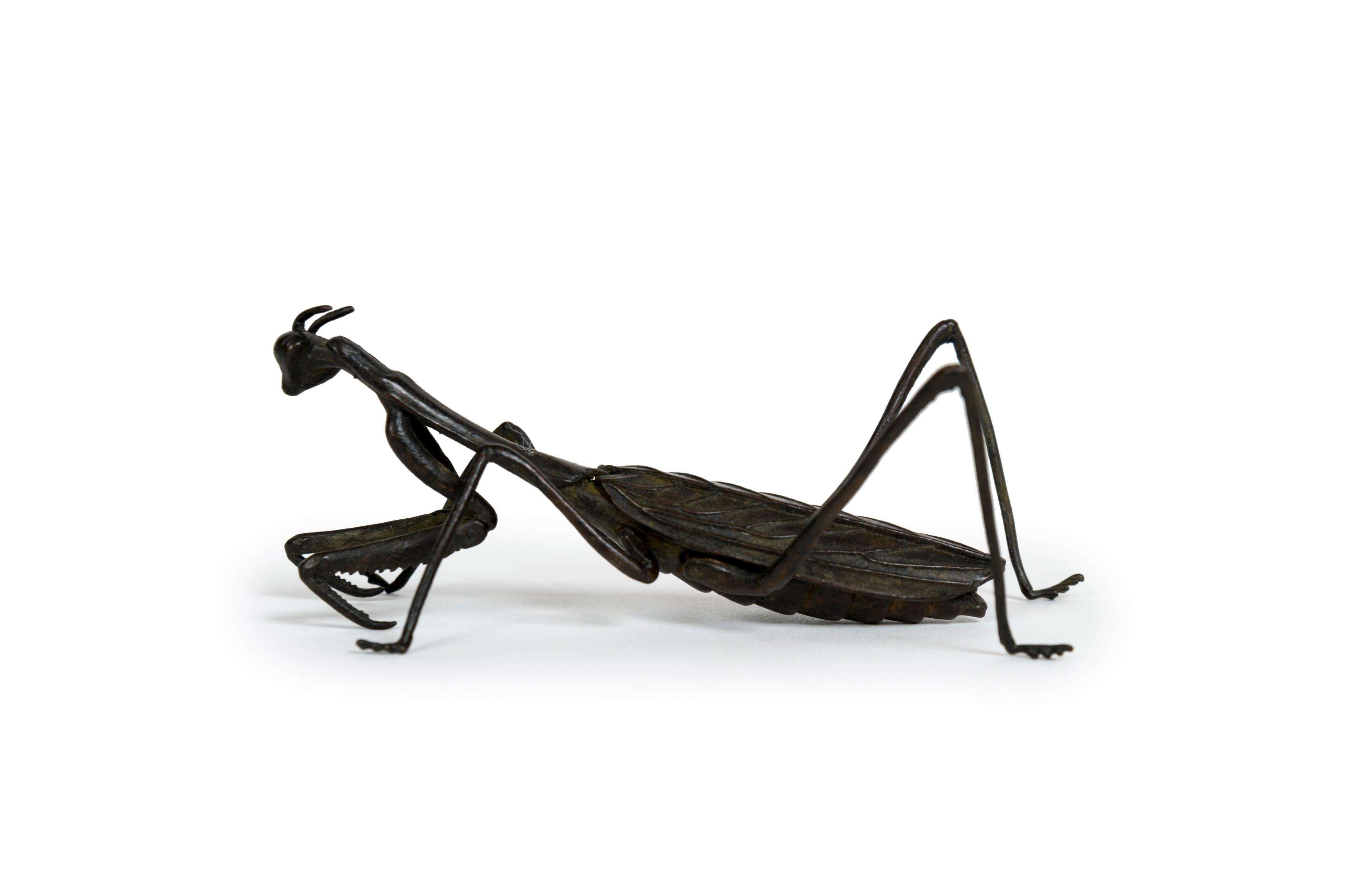Japanese Jizai okimono bronze sculpture of an articulated praying mantis For Sale