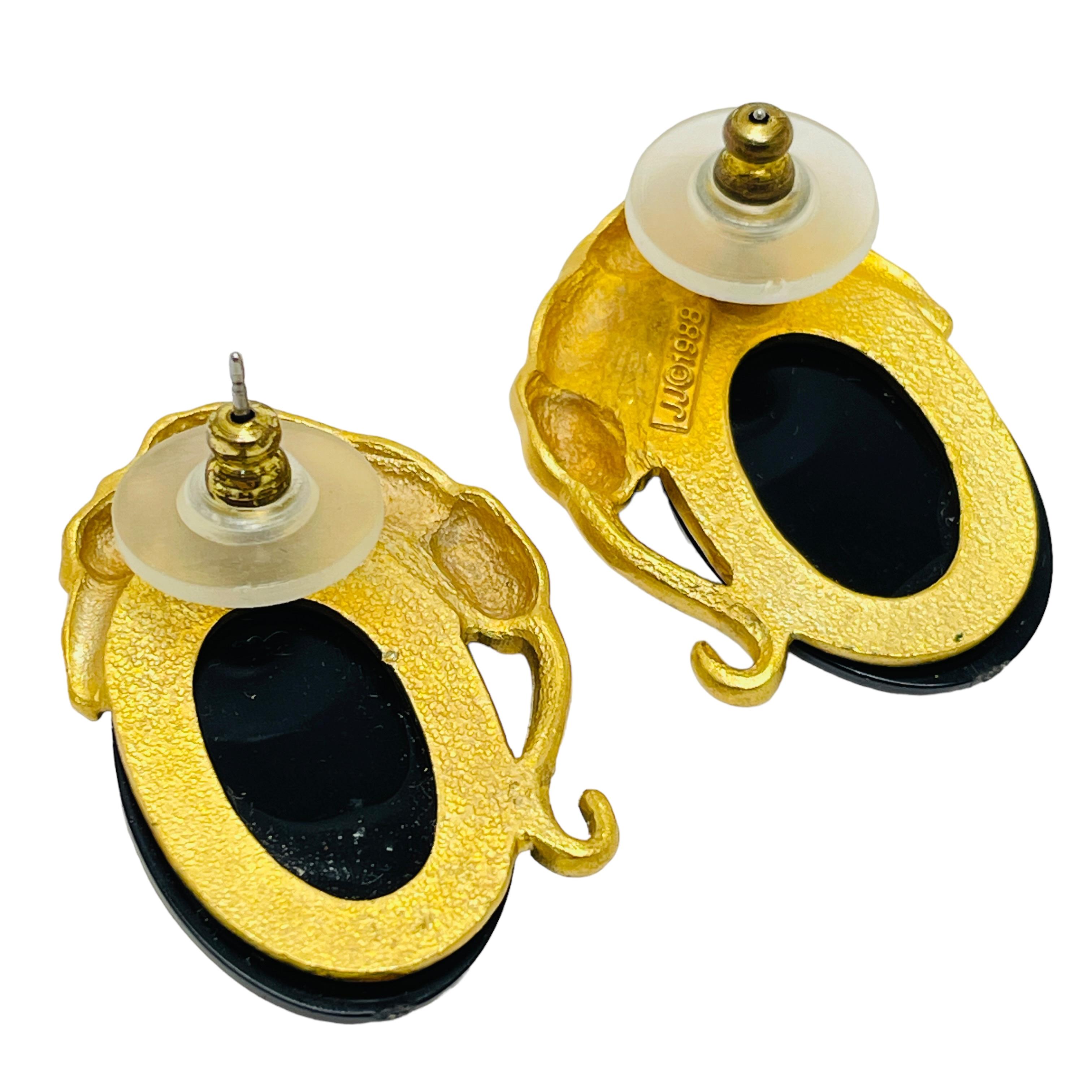 JJ 1988 signed vintage gold bkack glass panther designer earrings In Good Condition In Palos Hills, IL