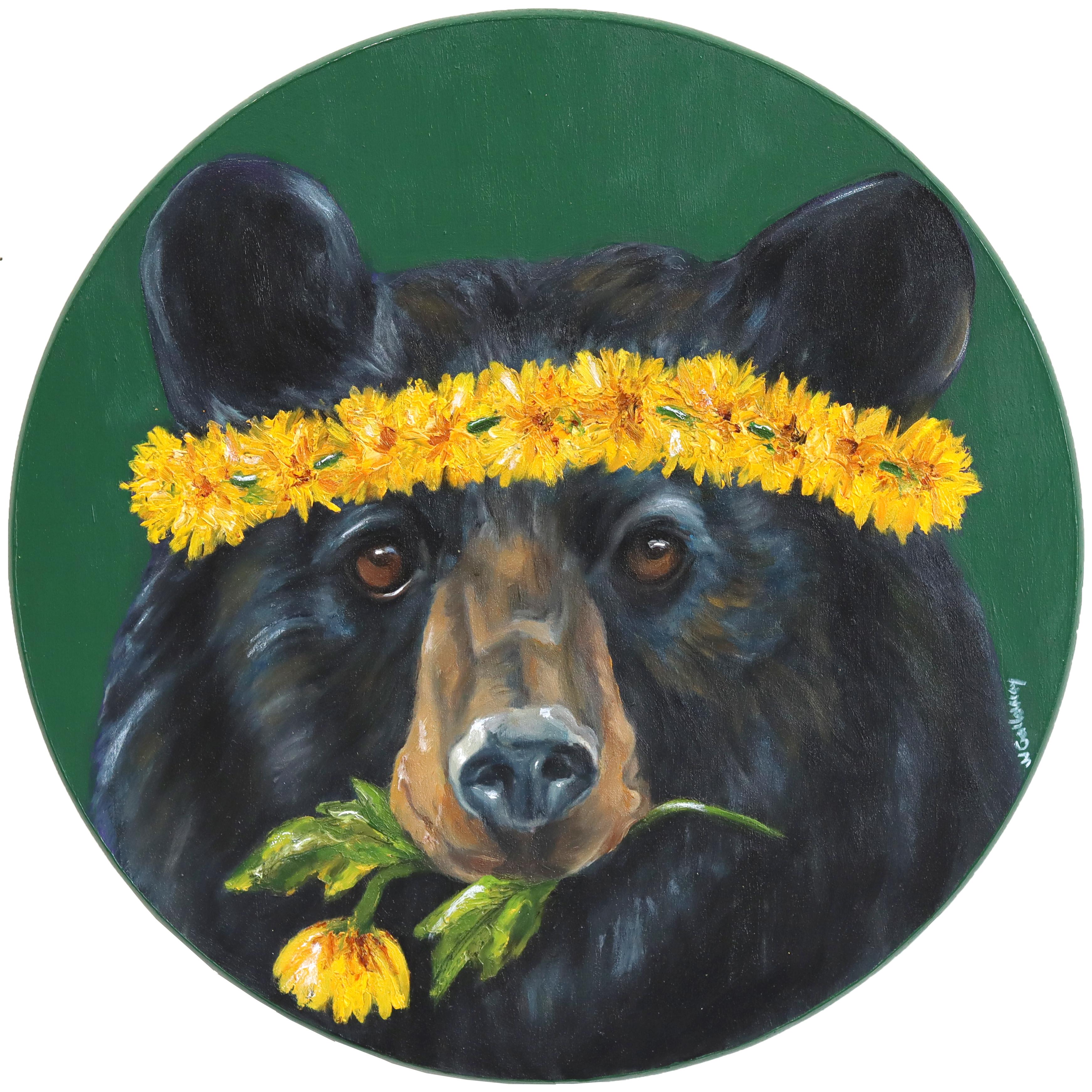 JJ Galloway Animal Painting – Boho Black Bear – Originelles, verspieltes und skurriles Tier-Ölgemälde auf Holztafel
