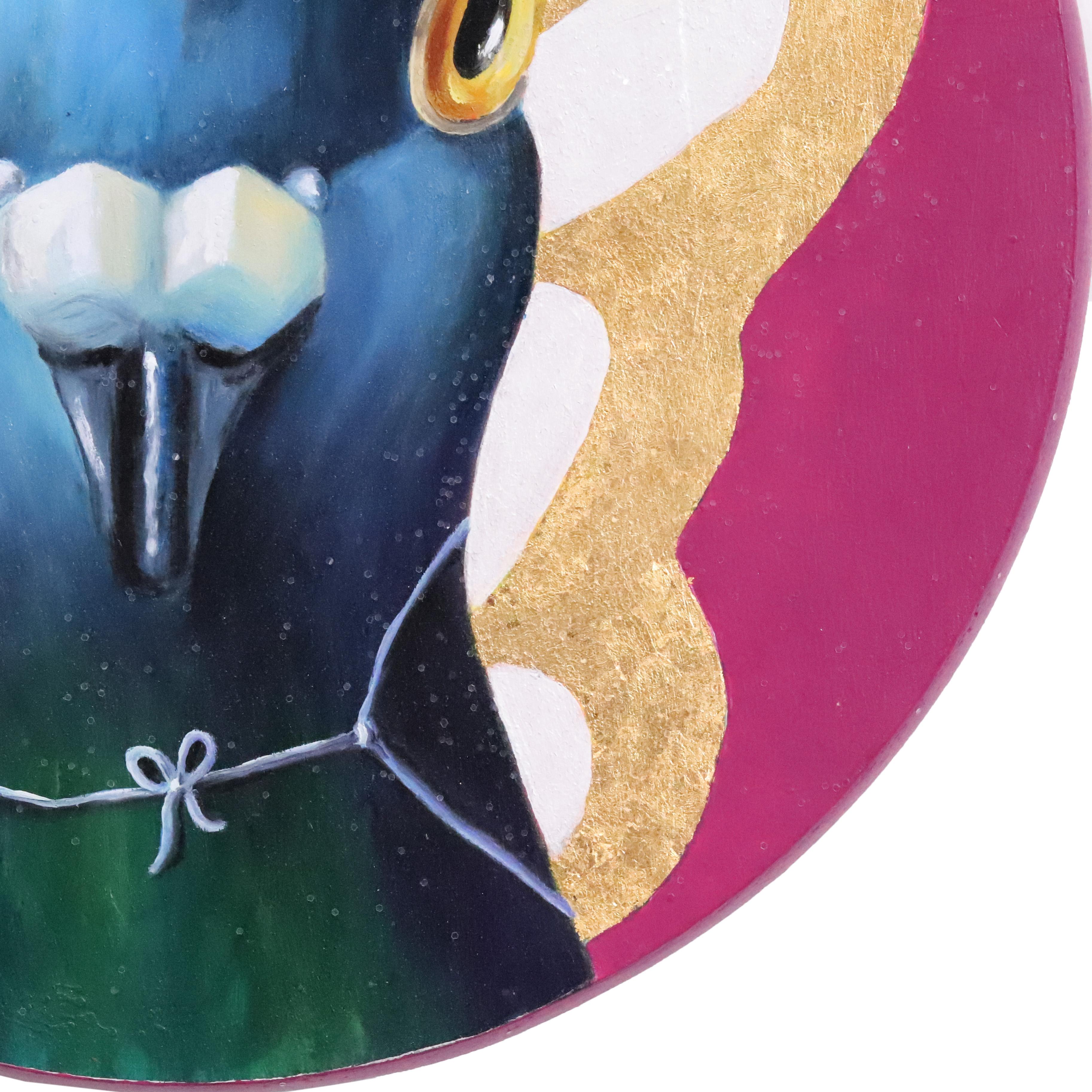 Hada napolitana - Pintura caprichosa de pájaros y postres en tono magenta sobre madera en venta 3