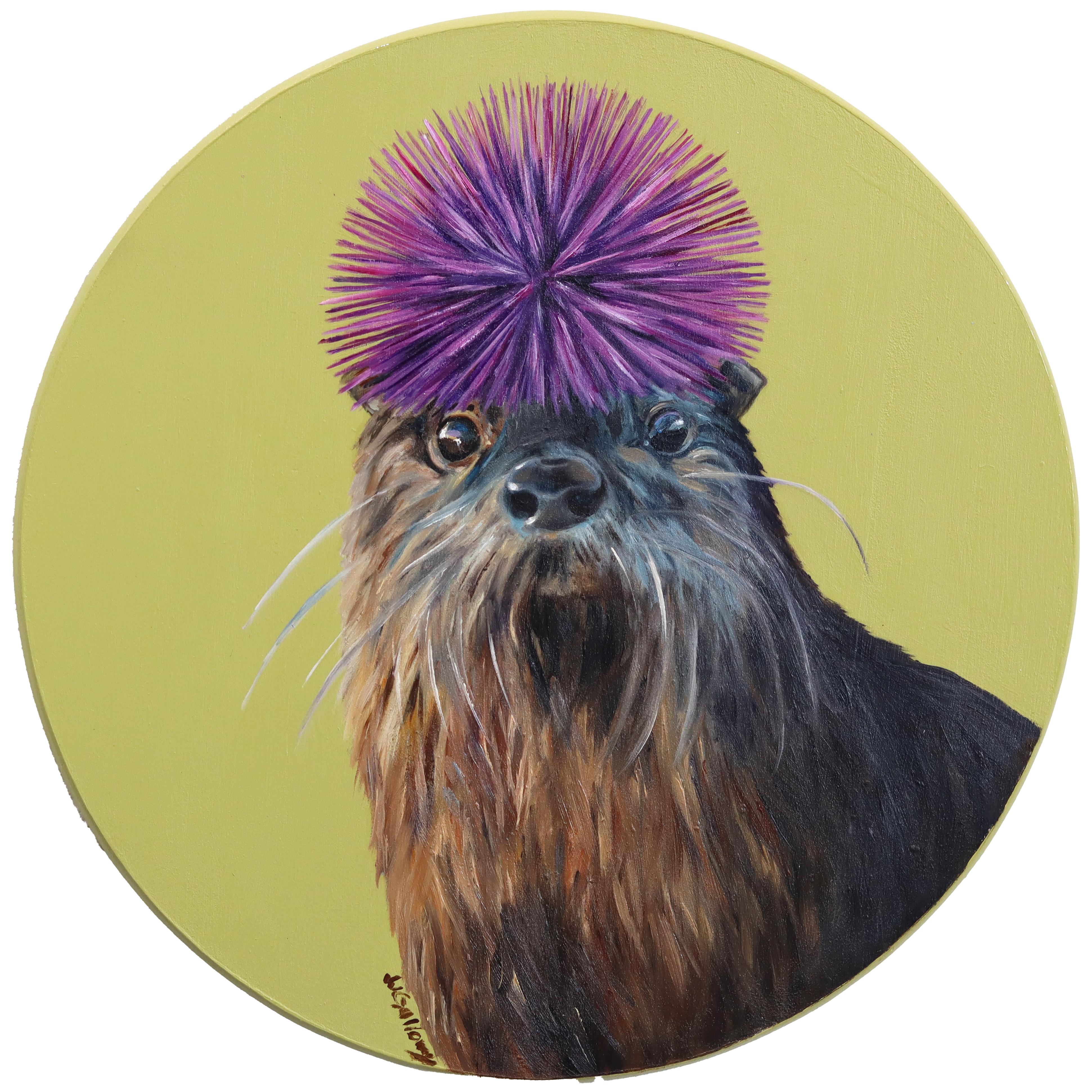 JJ Galloway Animal Painting – Otters lila Seeigelkrone – farbenfrohes, verspieltes Tiergemälde auf Holztafel