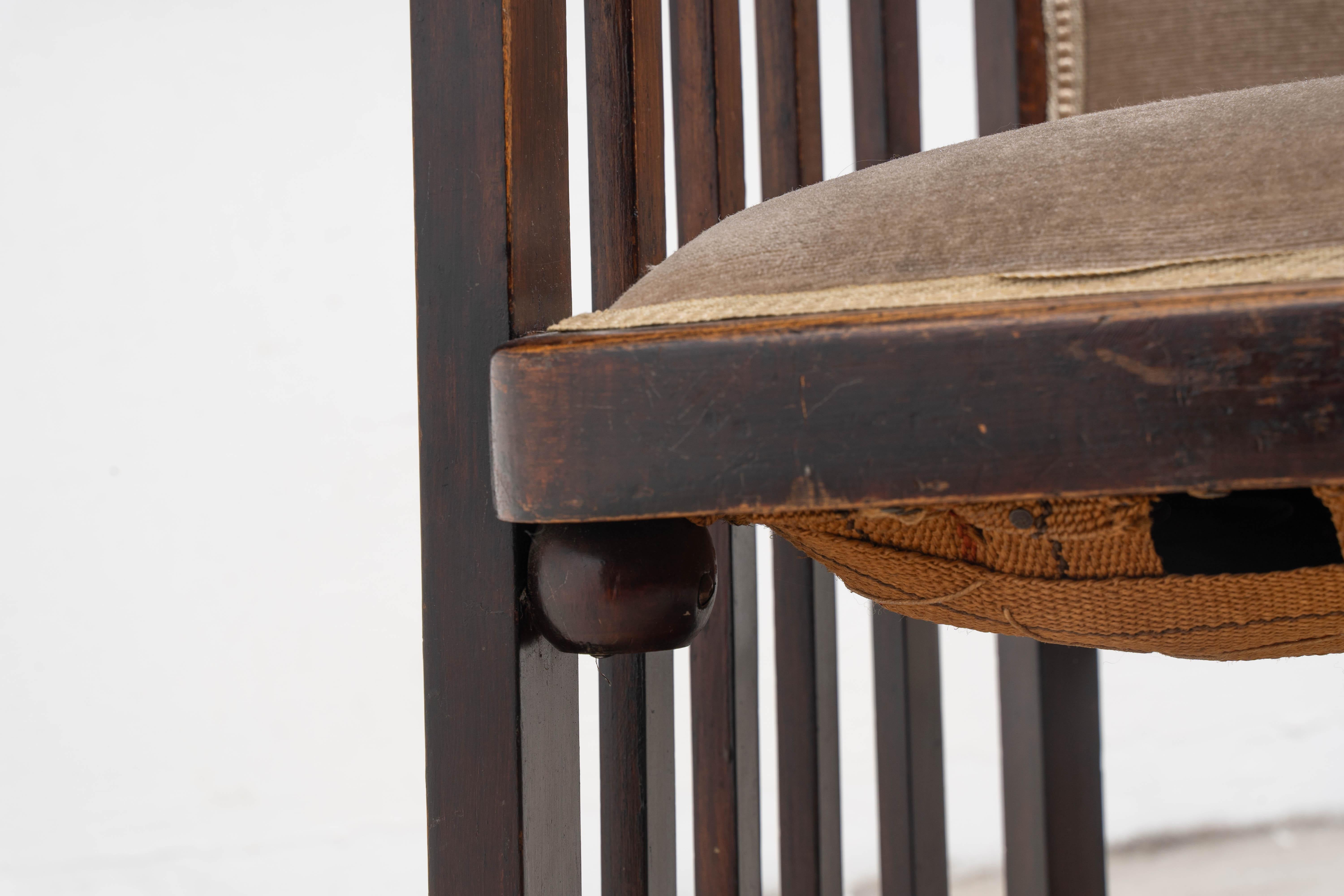 J.&J. Kohn - Josef Hoffmann - Seating group (3) - Fledermaus - Beech For Sale 10