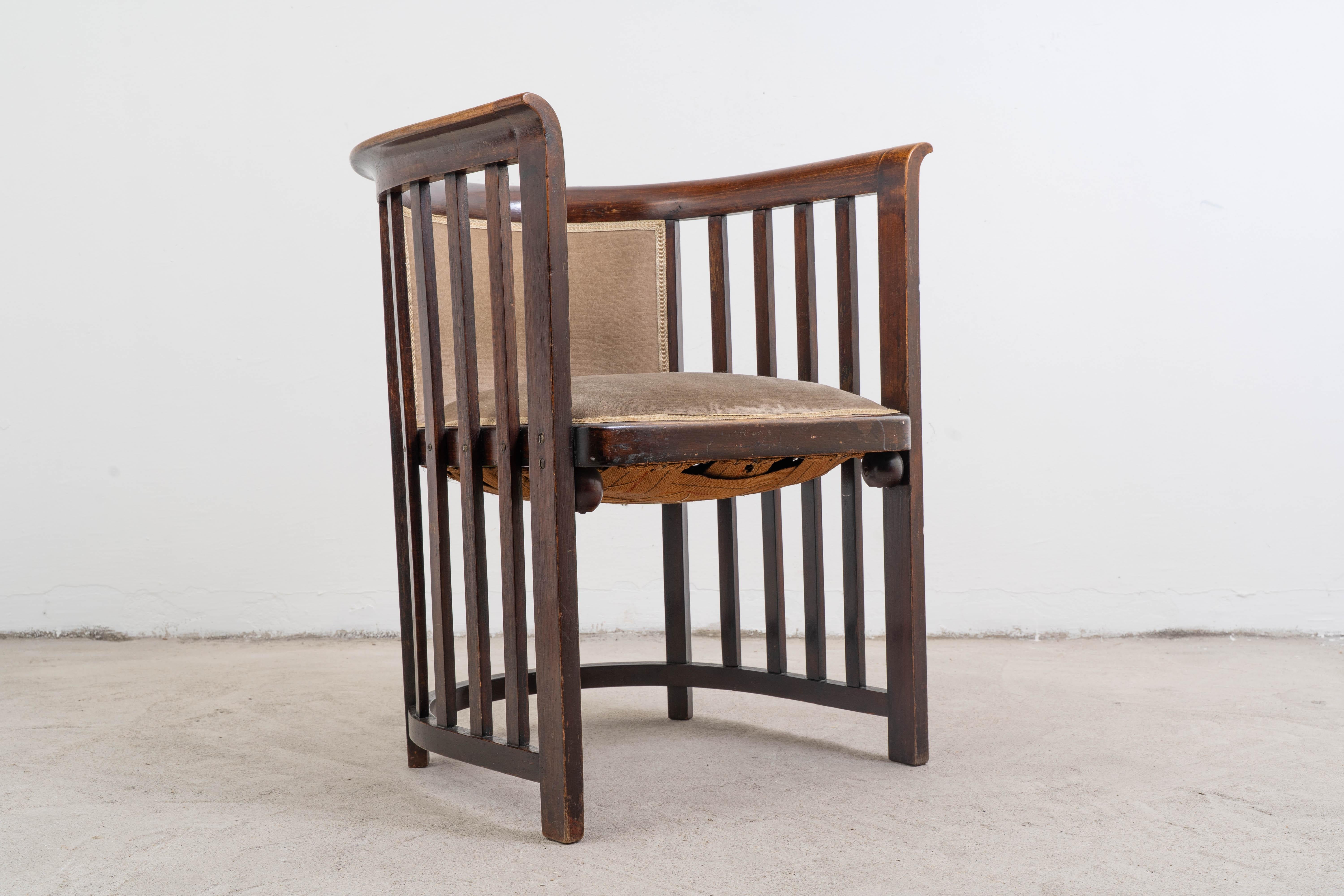 Austrian J.&J. Kohn - Josef Hoffmann - Seating group (3) - Fledermaus - Beech For Sale