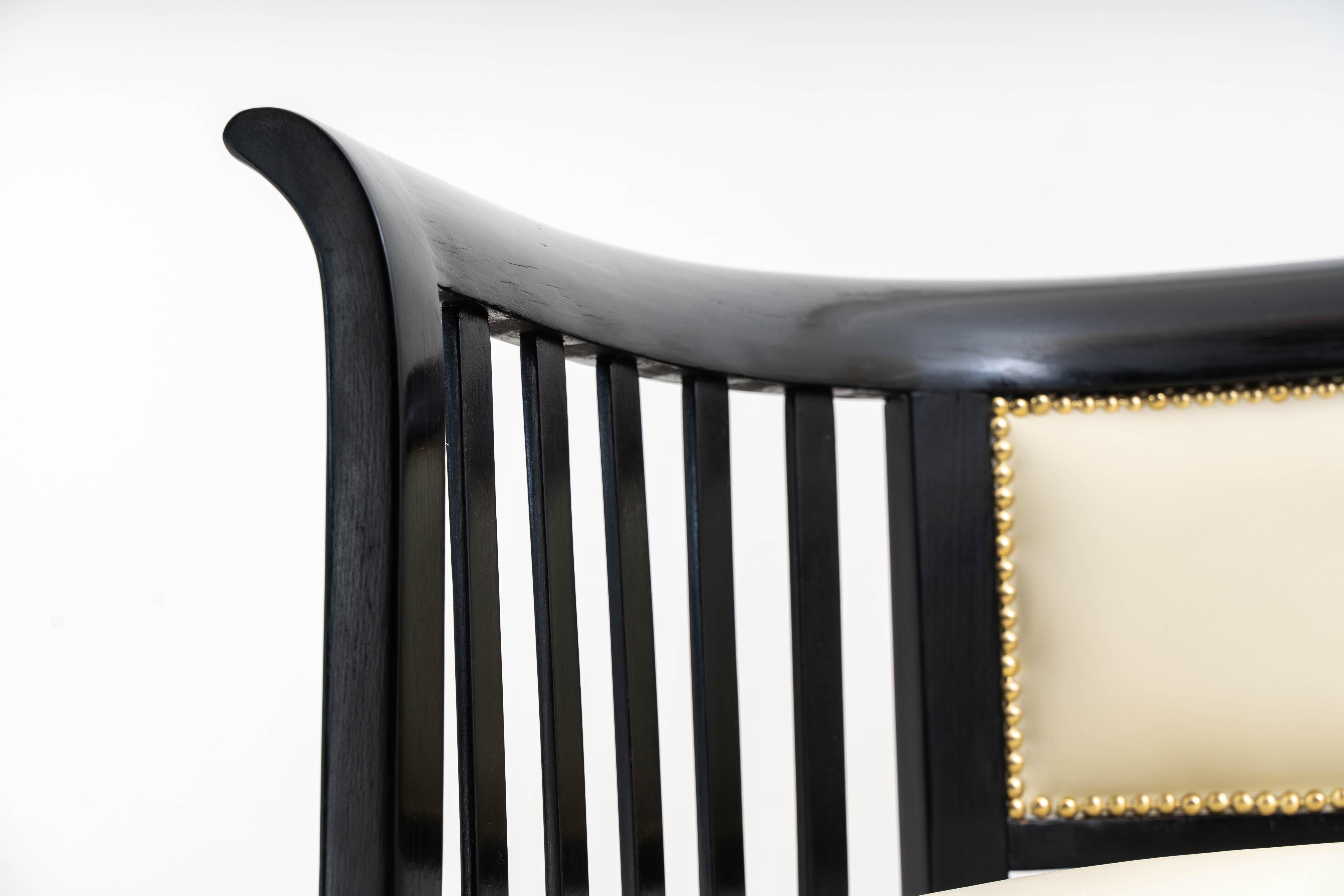J.&J. Kohn - Josef Hoffmann - Seating group (3) - Fledermaus - Beech, Leather 1