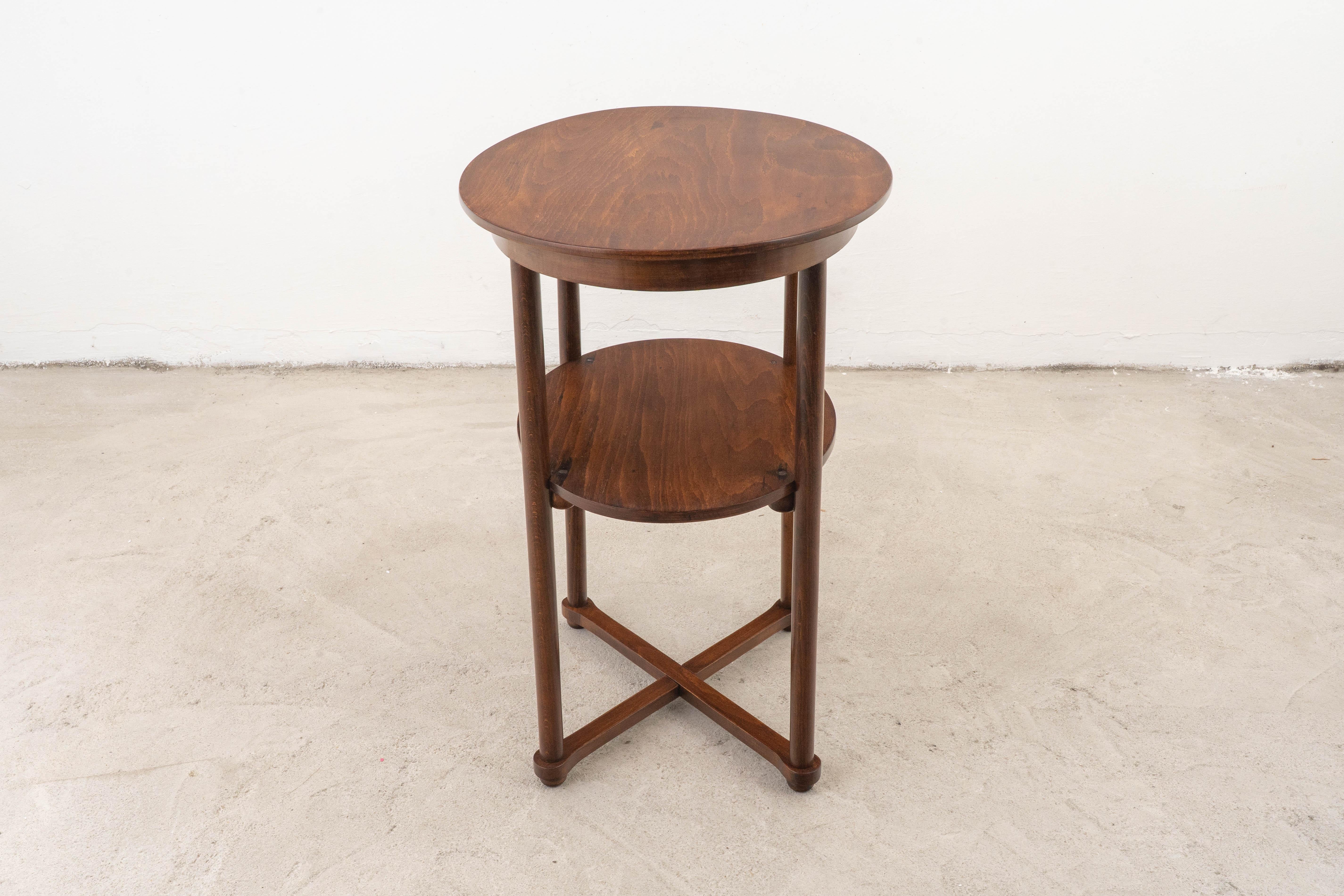 J.&J. Kohn - Josef Hoffmann - Tavolino - modello 34/AT - Beeche In condizioni buone in vendita a Budapest, HU